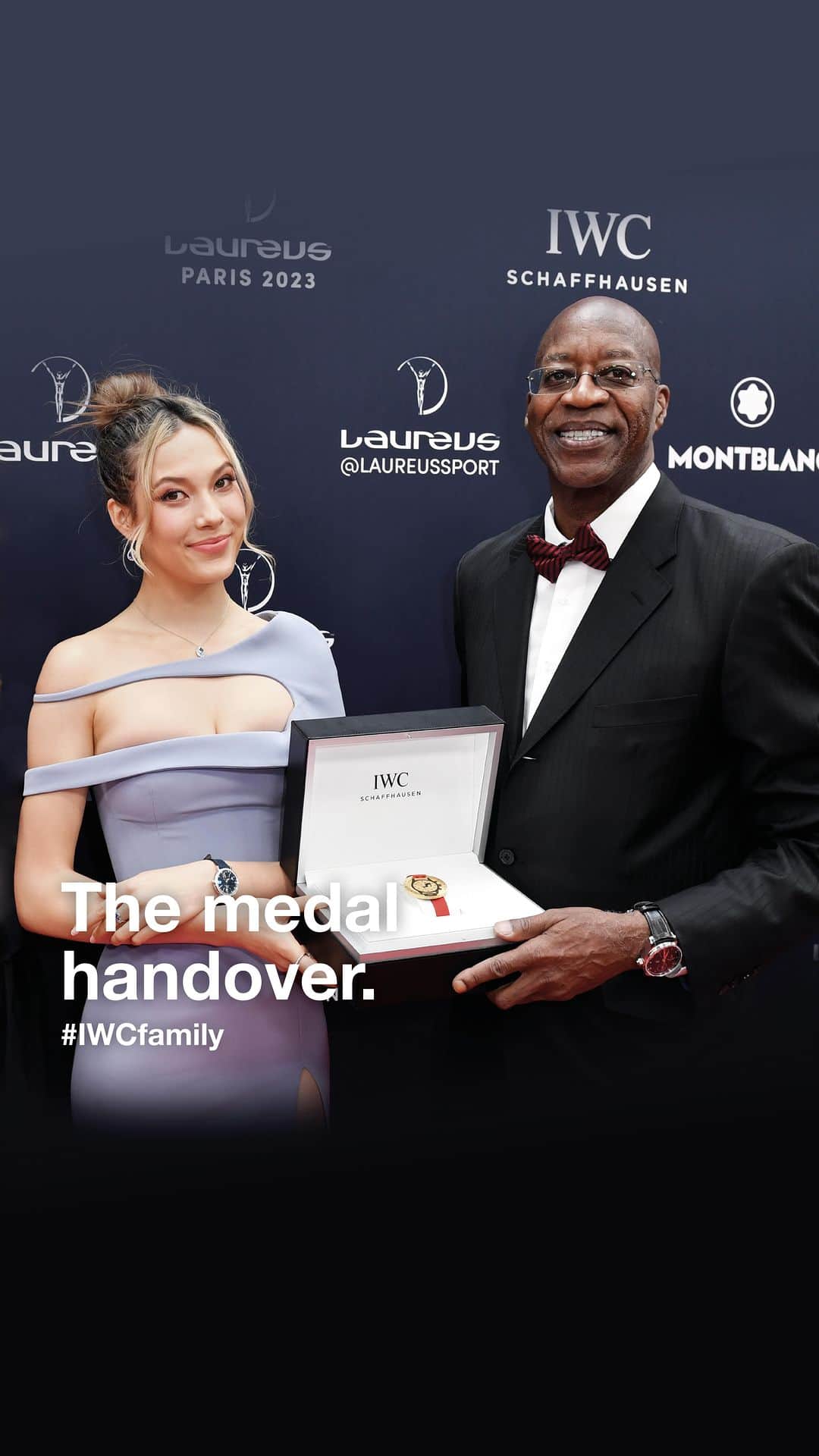 IWCのインスタグラム：「An unforgettable evening at the 2023 @laureussport Awards. @gsellfranziska was joined by Olympic gold medalists @eileengu and @edwinc.moses for a different kind of medal presentation. This one-of-a-kind IWC medal was custom made by Eileen and will be given to Olivia, a gifted basketball player from a @laureussport program who is recognized for her academic and athletic achievements.」