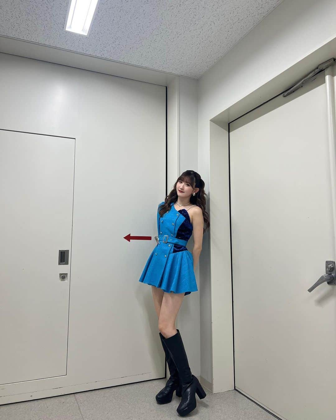 川村文乃のインスタグラム：「BIG LOVEツアーの衣装💙  今週の日曜日は愛媛で🍊 みんなで楽しみましょ〜❤️‍🔥  #ANGERME#アンジュルム#川村文乃#衣装」