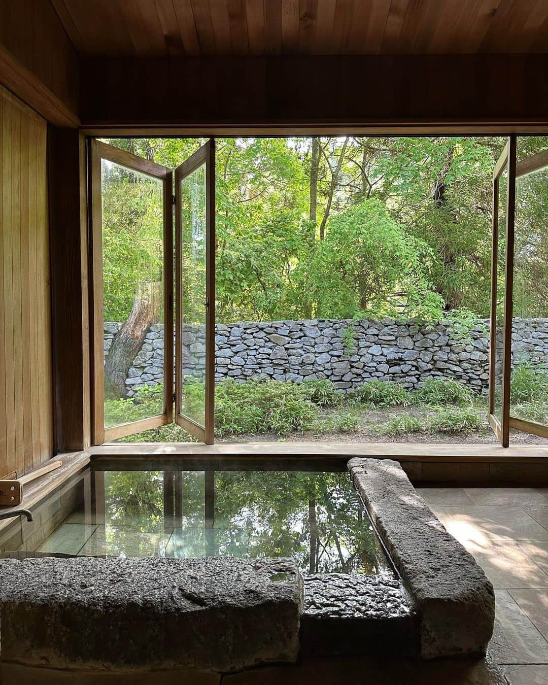 前寛之のグルメインスタ