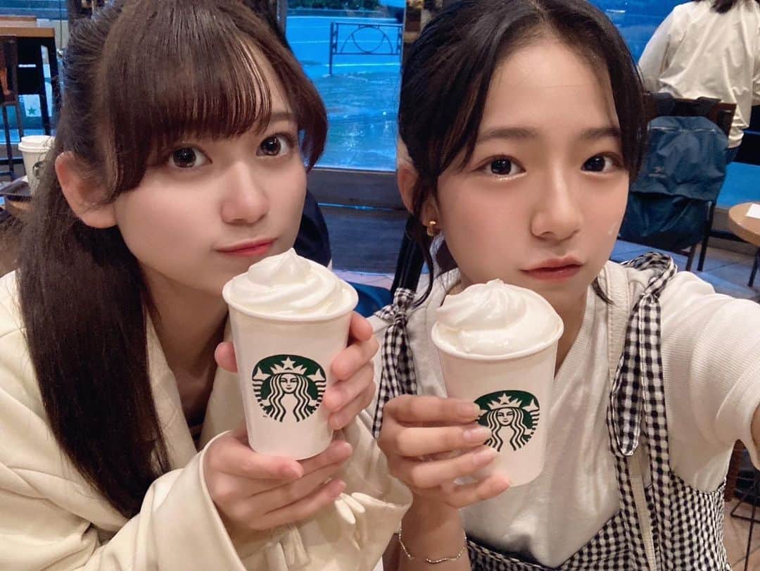 のインスタグラム：「この前、みうとスタバ行った時の写真🤳 まきみう🫶✨  #シブサン #shibu3project  #グリーンクラス #starbucks  #スタバ #仲良し #bestfriend  #jk #fjk #japanesegirl」