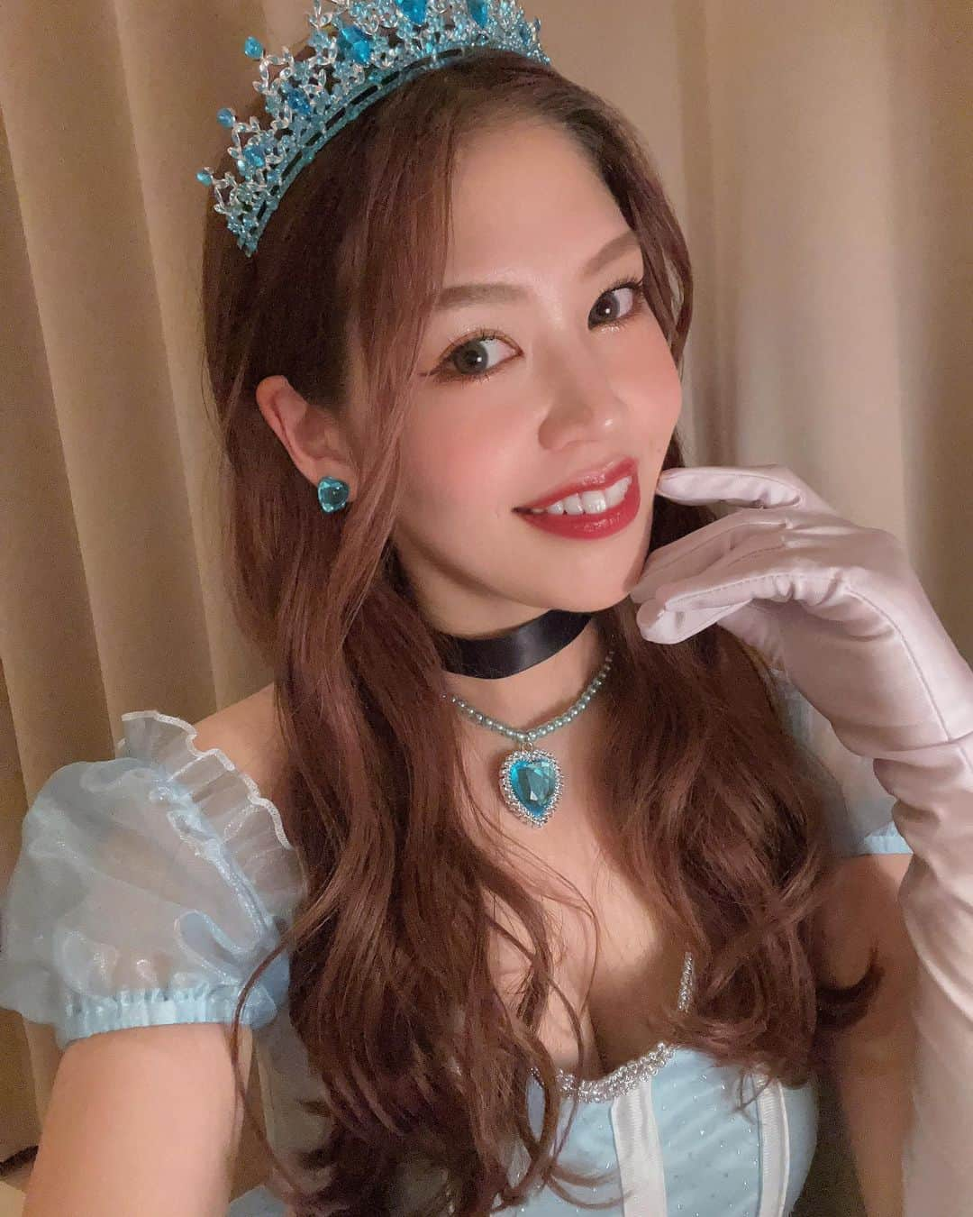 吉岡久美子さんのインスタグラム写真 - (吉岡久美子Instagram)「、 セクシープリンセス女子会👸🏰🌈  だいぶ前からみんなで スケジュール合わせて配役決めて 開催したよん✨みさとありがと💗  私はシンデレラ👸🏻🐭🩵🏰  写真いっぱい撮って シャボン玉飛ばして ケーキ食べたり シャンパン飲んだり 語ったりほんと楽しかった🥺🩷  またなんかの女子会やろうねっ☺️🌷 、 、 、 #ビキニ #ビーチ #水着 #ビキニ女子 #ビキニギャル #ビキニガール #ビキニ水着 #プリンセスコス #コスプレ #プリンセス #インスタ女子 #ロングヘア #夏 #ビジョビ #美女 #美容 #シンデレラ #シンデレラドレス #シンデレラコーデ #シンデレラコス」5月10日 16時52分 - kuunyaaan