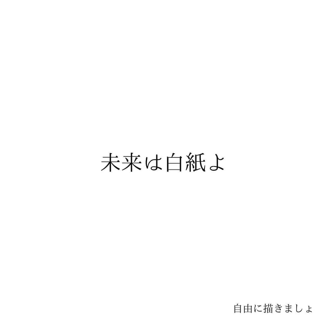 堀ママさんのインスタグラム写真 - (堀ママInstagram)「できるかなを見ては 真似して ダンボールとかで工作してたわね  無言でも表情豊かなノッポさんも ゴン太くんの「ゴフゴフ」も 大好きだったわ  懐かしい子ども時代の思い出ね 感謝を込めて❤️  #ノッポさん #できるかな #ゴン太くん #前向き #メンタルヘルス #ポジティブ #自己肯定感 #自信 #自信がない #自信を持ちたい #未来 #未来予想図   #大丈夫」5月10日 17時03分 - hori_mama_