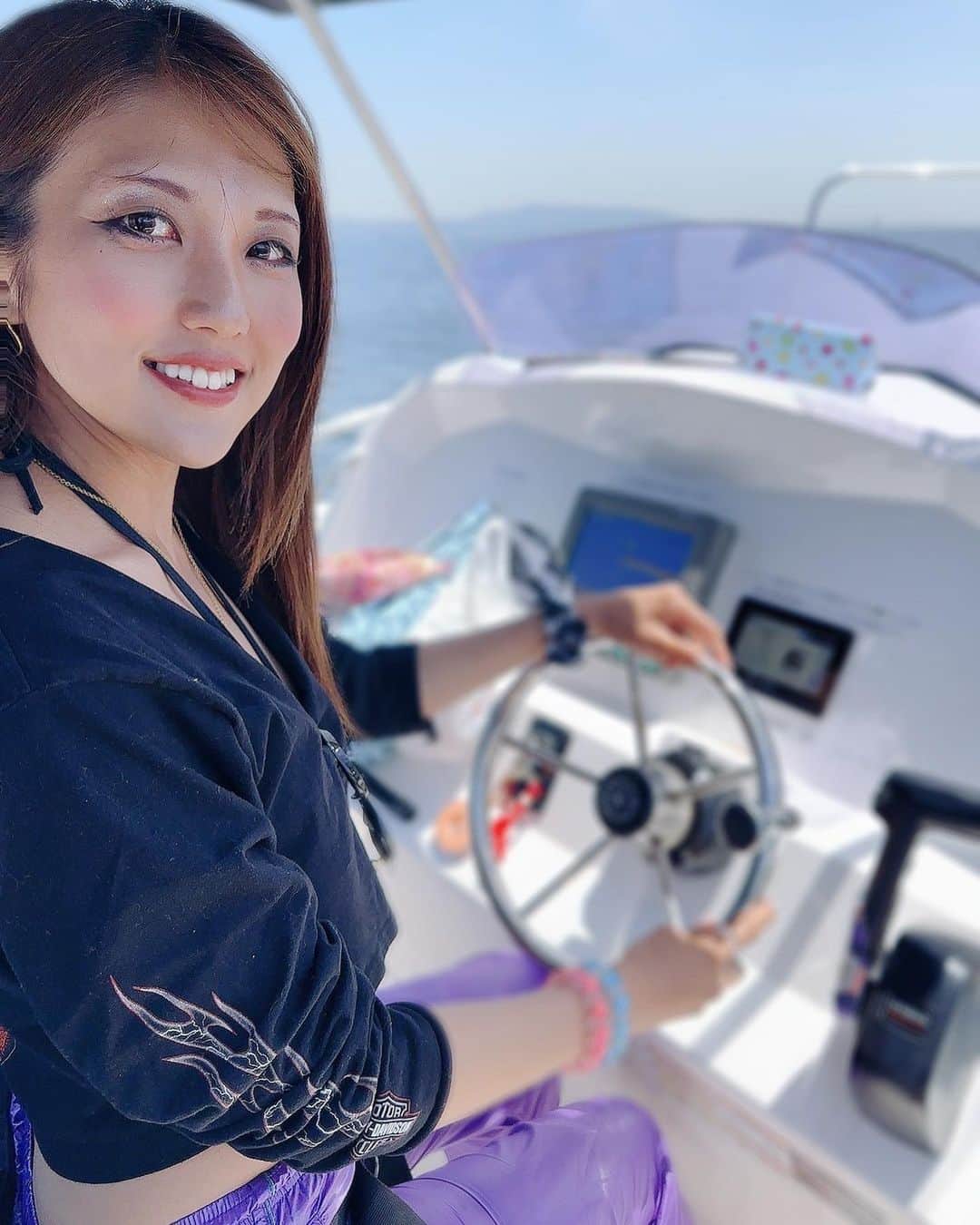 神谷麻美さんのインスタグラム写真 - (神谷麻美Instagram)「#運転中 💖☀️💖🌈💖✨️  #操船中 💖🌺💖🌴💖✨️   宇宙一の#釣りガール 💖🧜‍♀️💖🪐💖✨️   #釣り してきたっ💖🐬💖✨️」5月10日 17時21分 - asamice428