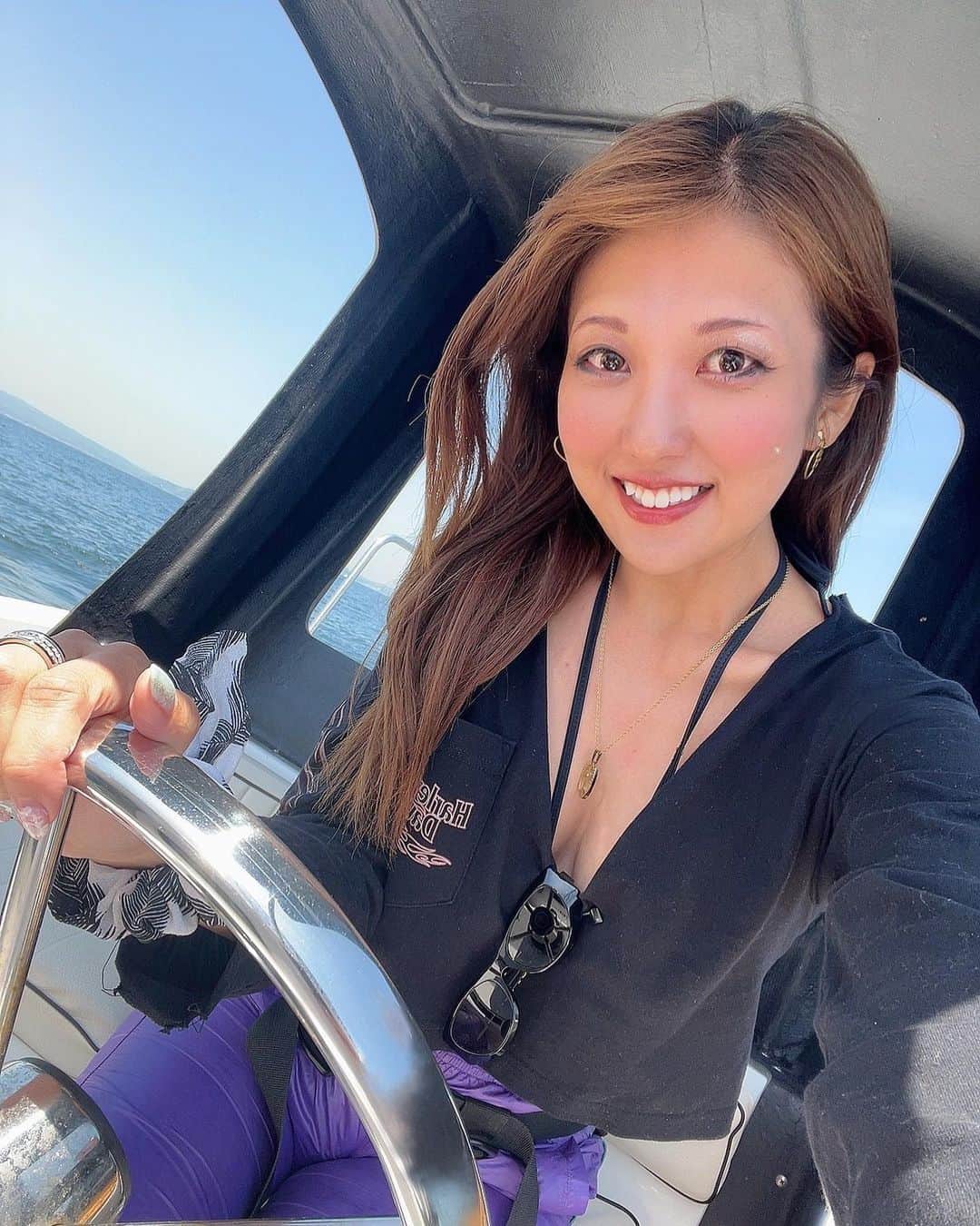 神谷麻美さんのインスタグラム写真 - (神谷麻美Instagram)「#運転中 💖☀️💖🌈💖✨️  #操船中 💖🌺💖🌴💖✨️   宇宙一の#釣りガール 💖🧜‍♀️💖🪐💖✨️   #釣り してきたっ💖🐬💖✨️」5月10日 17時21分 - asamice428