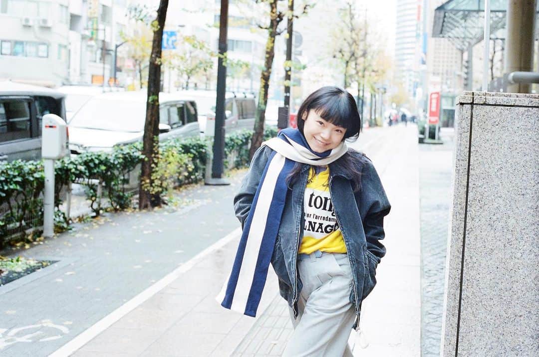 石田真澄のインスタグラム：「【POPEYE web】 「Girls in the City “supplement”」  古川琴音さん。  styling_Takanohvskaya hair&make-up_Aiko Tokashiki  #popeye_girlsinthecity」