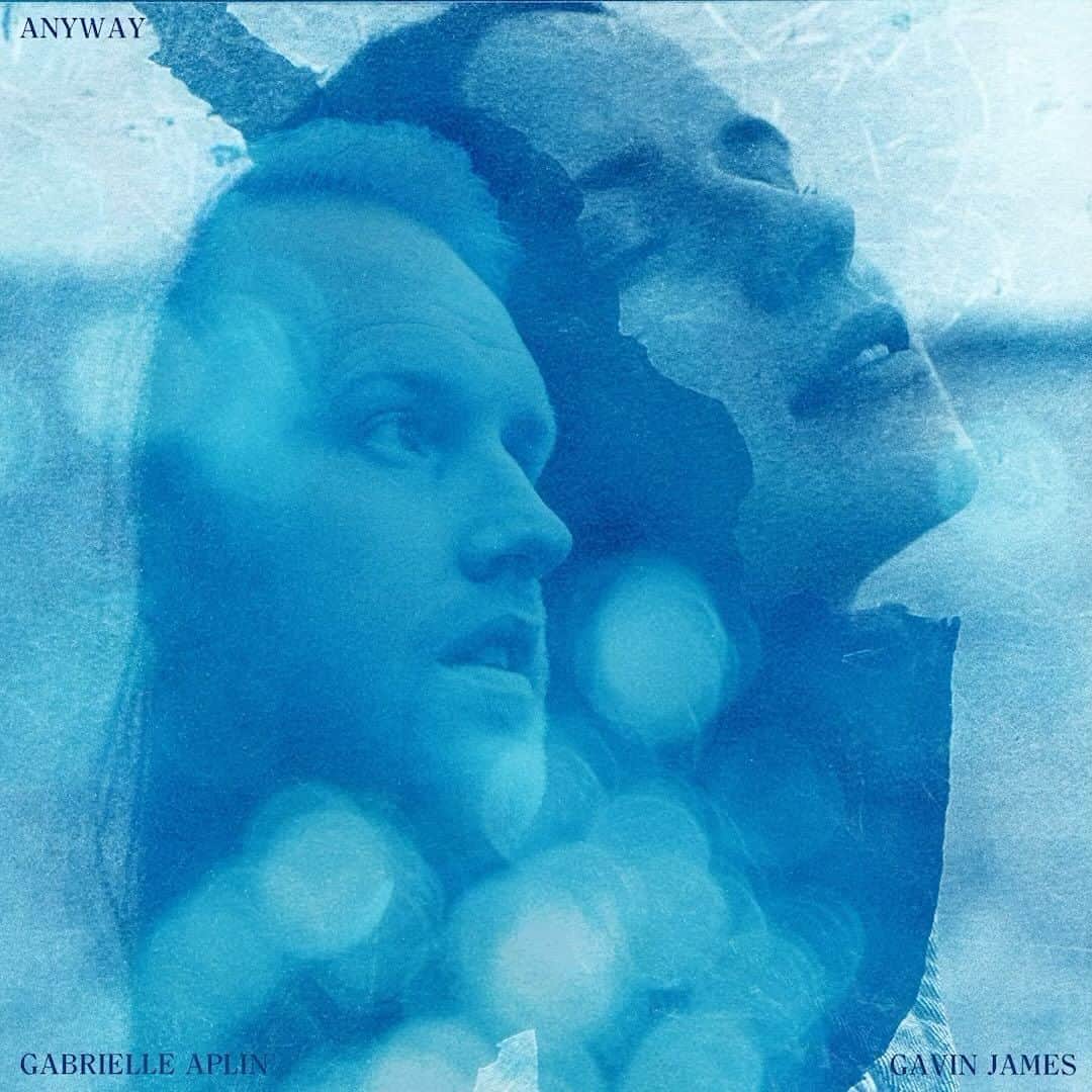 のインスタグラム：「‘Anyway’ featuring @gavinjameslive is out now! I hope you love it. I think Gavin sounds so amazing on it!!  Link in my bio 🌞 x」