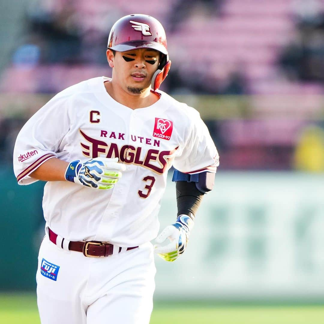 東北楽天ゴールデンイーグルスさんのインスタグラム写真 - (東北楽天ゴールデンイーグルスInstagram)「⚾️  ⚾️E 2-8 B⚾️ 3回までに6点ビハインドの苦しい展開を挽回できずに完敗。 打線は9回に浅村選手が完封阻止の5号2ランを放つ💥 投げては3番手の高田孝一選手が3回2安打無失点👏🏼👏🏼  #鷲が掴む #rakuteneagles #浅村栄斗 #高田孝一 #マイケルフランコ #鈴木翔天 #伊藤裕季也」5月10日 18時27分 - rakuten_eagles