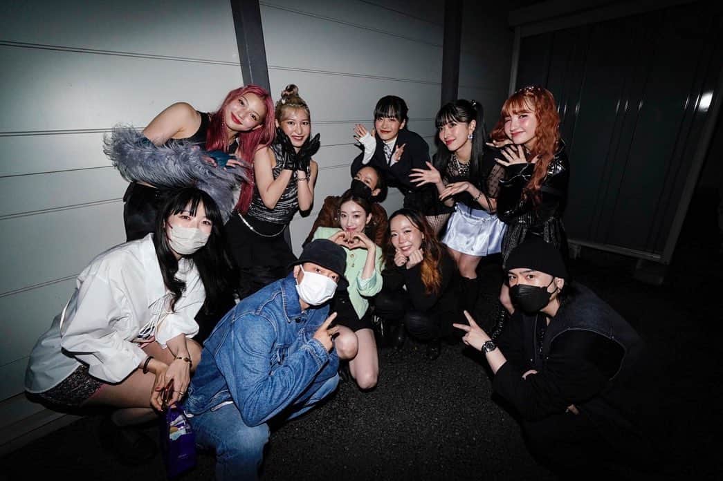 Ruuのインスタグラム：「@moonchild_official_ig 🌙💖 Congratulations on your debut!!🎉🎉 Wishing the best in your success. Let’s aim high together!!  DEBUT SHOWCASE、ダンス監修入らせて頂きました🙏🏻❤️‍🔥 日に日にアーティストになっていく彼女達の更なる成長が楽しみすぎます☺️💖真っ直ぐ突き進んでね🧚🏻‍♀️💞  素敵なプロデューサーの皆様 いつも温かく有難うございます🙏🏻🌙🫧💞  @omi.cdl @alysa_music @zero4msgk  @emyli__emyli @sara_1128」