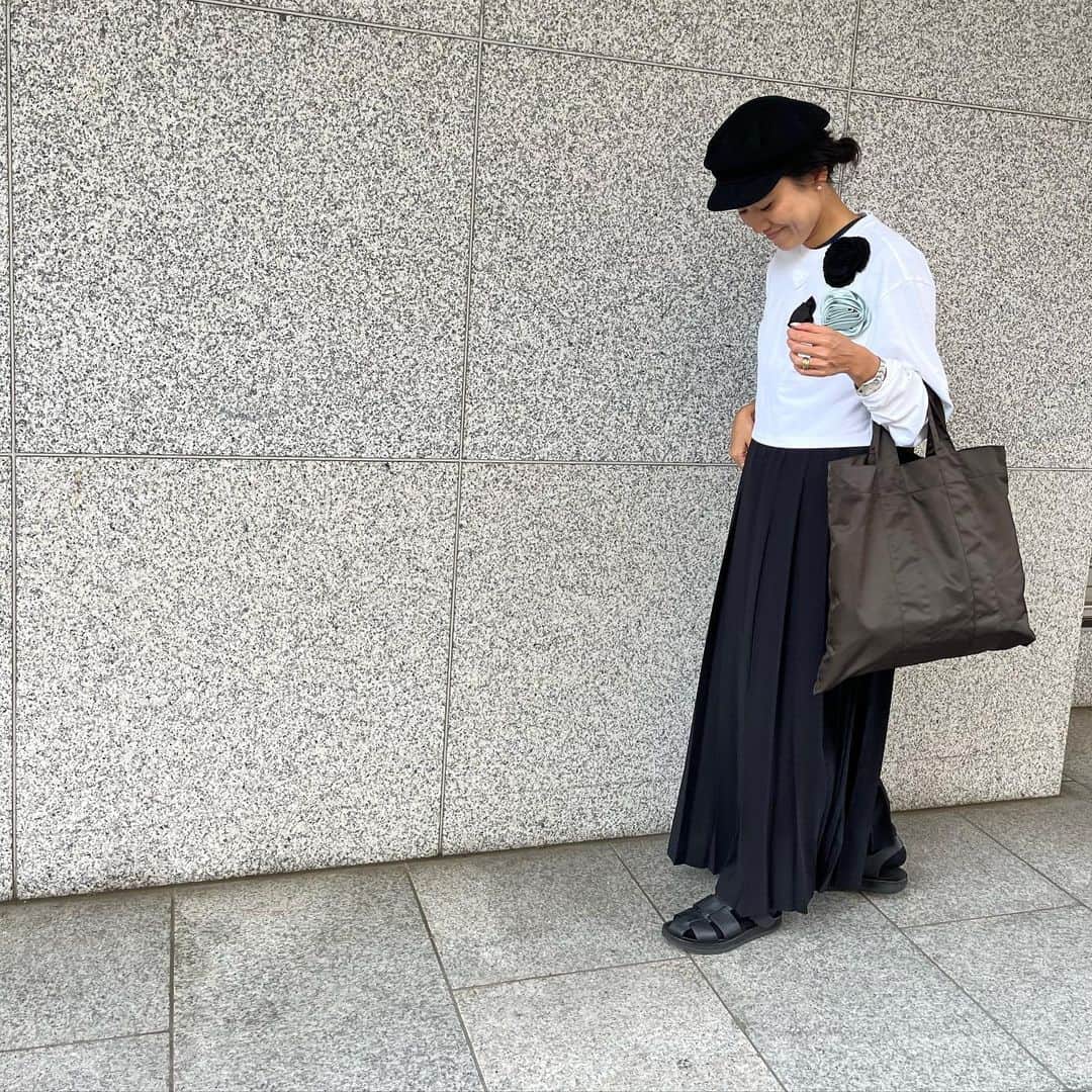 金子綾さんのインスタグラム写真 - (金子綾Instagram)「today's... #ootd  #akcloset   10年くらい前に買ったキャスケットをまた引っ張り出してみたり…🤭 妊婦の時によく着てたワンピを着てみたり♡」5月10日 18時55分 - ayaaa0707