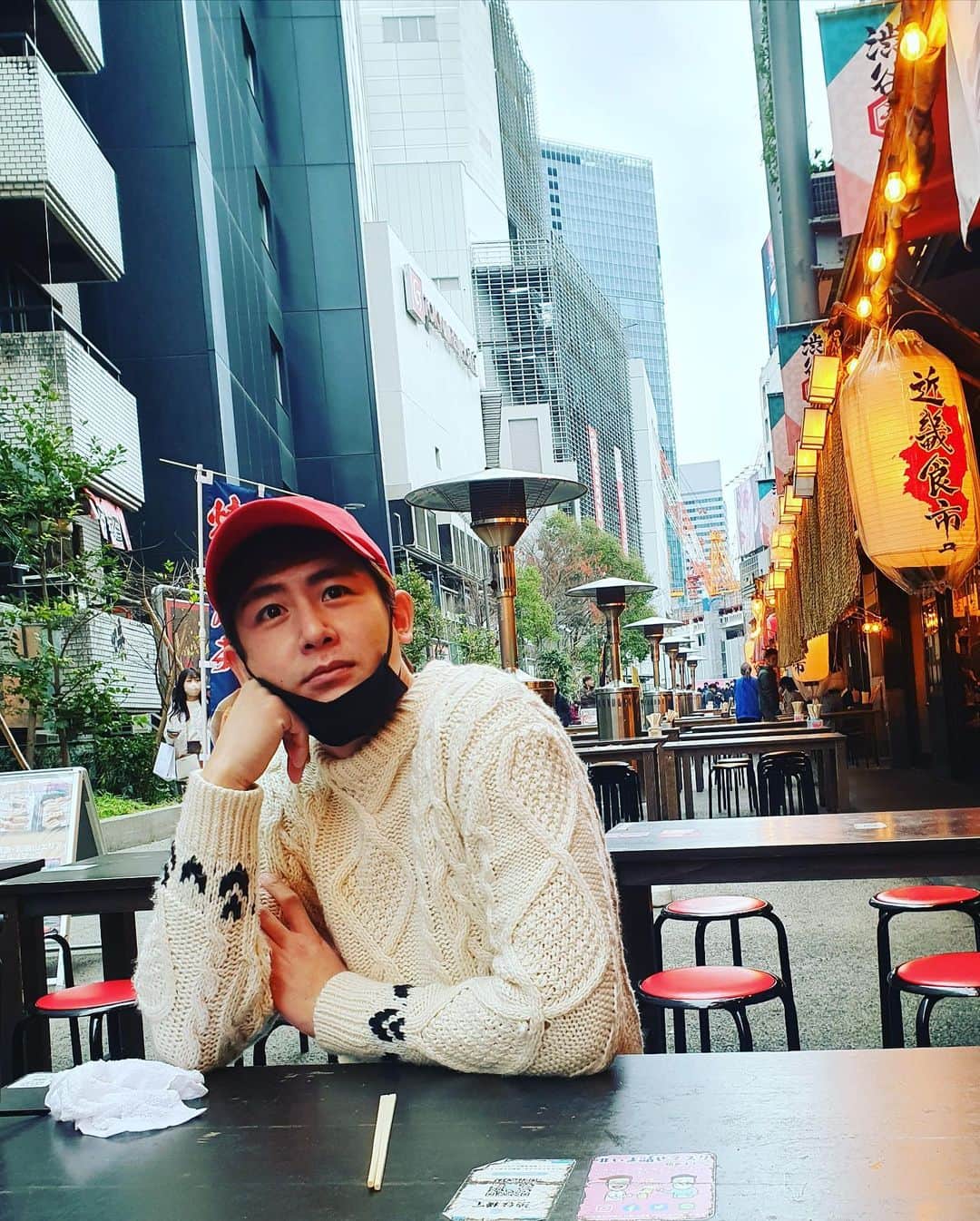 ニックン（2PM）さんのインスタグラム写真 - (ニックン（2PM）Instagram)「😌」5月10日 18時47分 - khunsta0624
