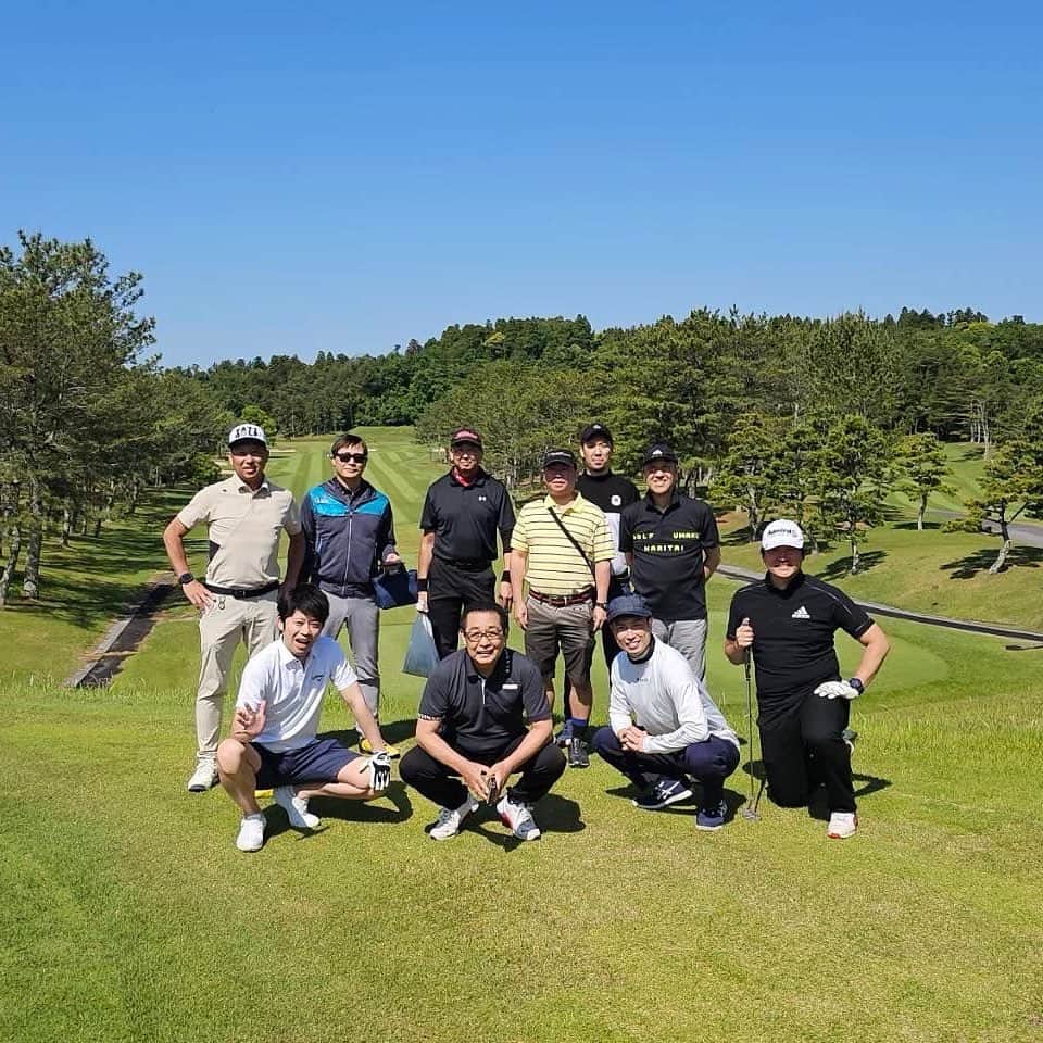 さだまさしさんのインスタグラム写真 - (さだまさしInstagram)「たまねぎ倶楽部⛳️ 今年初コンペ🏌️‍♀️ 素晴らしいゴルフ日和でした。 つい優勝をしてしまったが、賞品は辞退。 でもドラコン１つ取れた🏌️‍♂️ あ〜楽しかった〜😊 . #ゴルフ #コンペ #さだまさし #sadamasashi」5月10日 18時56分 - sada_masashi
