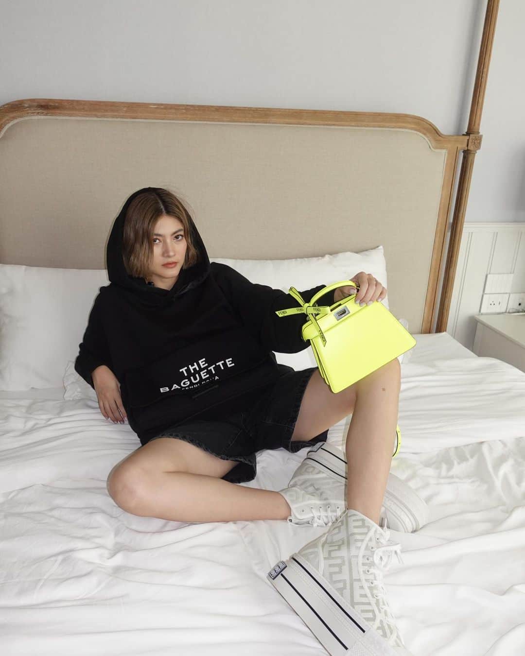 マギー・ラースリー・バーレンシエガーのインスタグラム：「Always excited when there’s a brand collaboration  #MarcJacobsXFENDI #FENDI  @FENDI」