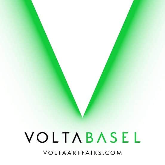 三浦大地さんのインスタグラム写真 - (三浦大地Instagram)「【お知らせ】VOLTA BASEL 2023 に出品が決まりました！   2023.6.12-6.18 @voltaartfairs   アートデビューしてからまだ1年未満の自分が海外進出、しかも夢にも思っていなかったアートの世界最高峰スイスのバーゼルで、という機会を頂けて驚きと感謝でいっぱいです。  どうなることやら、まったく未知の世界ですが、この機会をめいっぱい楽しんでみようと思います。  今まで僕のクリエーションを支えてくれた皆様に本当に感謝しております。  #volta #voltabasel #switzerland #basel #art #artfair #daichimiura」5月10日 20時00分 - daichi_1127