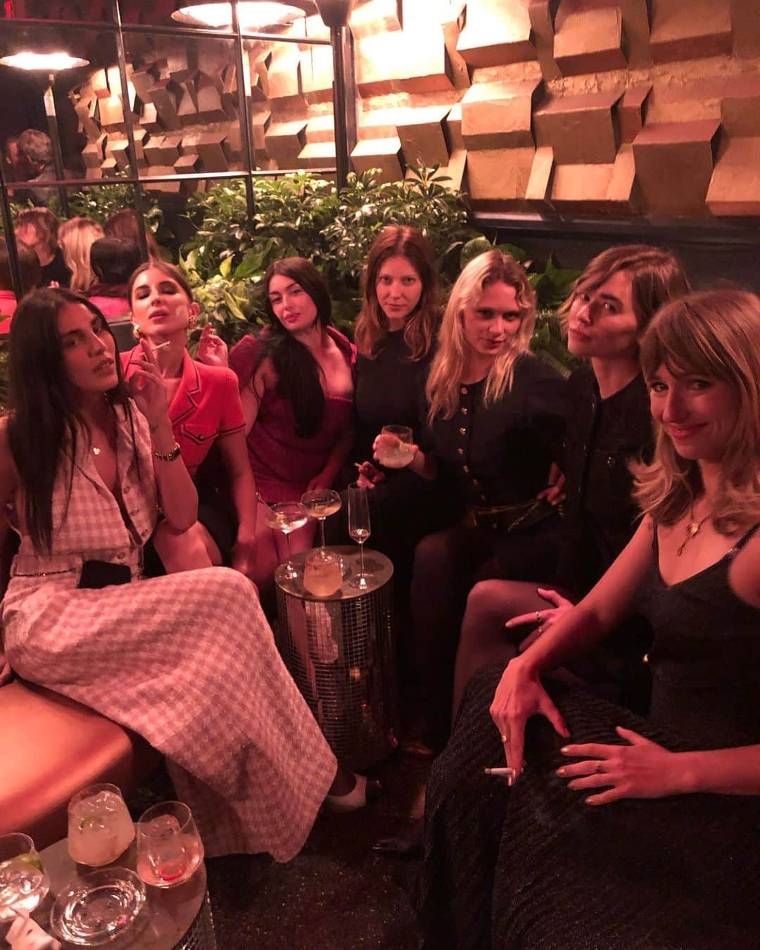 オリヴィエ・ザームさんのインスタグラム写真 - (オリヴィエ・ザームInstagram)「Party pictures of the @chanelofficial cruises show」5月11日 5時23分 - ozpurple