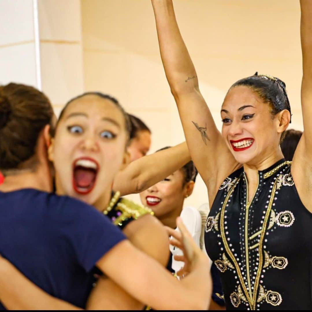 アンドレア・フエンテスさんのインスタグラム写真 - (アンドレア・フエンテスInstagram)「Oh mon Dieu.. What a week in Montpellier! Merci beaucoup @ffnatation for organizing this 2nd station for the @world_aquatics World Cup, great job! Every competition is a breakthrough and I can’t be prouder on how the team has overcomed every challenge. Great growth mindset. Shout out to my favorite team @artswimusa! We took risks and I’m not going to lie, it was scary but we had a lot of fun too. If I could define my self talk during this process: “Hello Andrea.. welcome to real sports, you always wanted that: an exciting and unpredictable sport. So now deal with it: take it as a challenge and not a threat. This is a new game and we are going to play the best hand possible. And guess what? Let’s enjoy the process too! After every uncomfortable situation there is space for growth” and heck yes…we are growing, as people, as athletes, coaches and as team. I love being surrounded with the best staff I could ask for: @annavoloshyna I’m so glad we are learning our Kraft together @teixeiralara, what can I say…best manager eva and much more, @heyheyyoon for bringing the duet to the next level, @victor_canosegura for all the work on the acrobatics, the team building activities and the huge emotional support and @coachmattnichols for all you do to make the team stronger! Thank you Hannah for keeping us healthy physically and mentally and @usaartisticswimming for being the best organization ever in all senses. We are all building this together. Also huge thanks to my personal mental coach Jordi Balaguer: I strongly believe that us, coaches, need to be at our best mental state possible to best support our athletes. I’m so glad I’m investing on it! Now I can’t wait for the next challenge to come. We close a chapter and we open a new one. I’m ready for that. We were born ready 👊.」5月11日 5時45分 - andreafuentes83