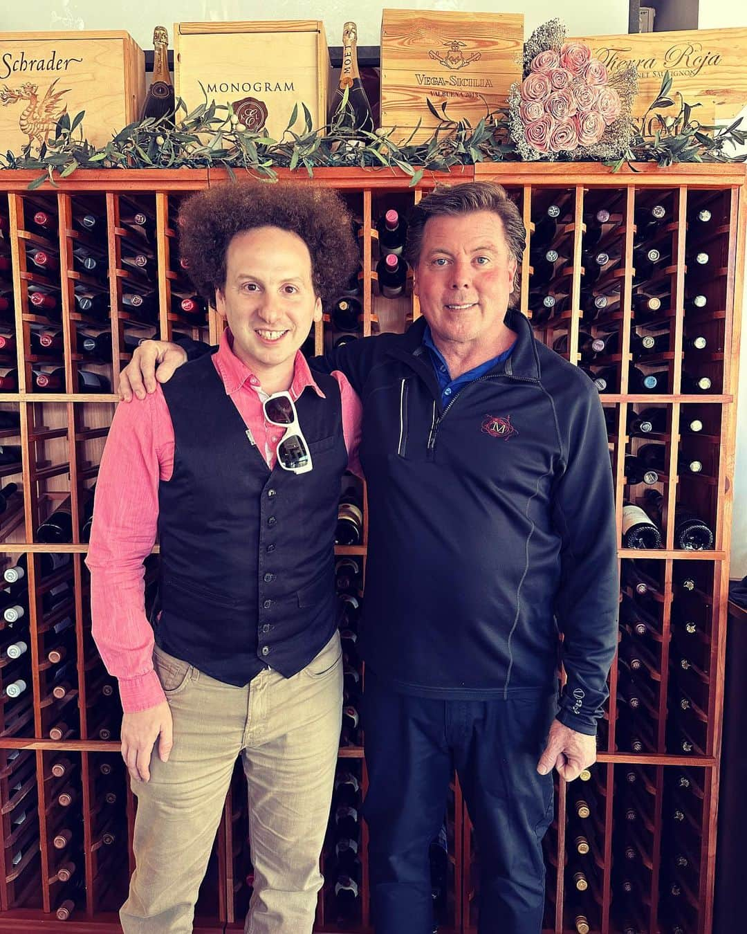 ジョシュ・サスマンさんのインスタグラム写真 - (ジョシュ・サスマンInstagram)「For the BEST food, BEST wine, and the BEST hospitality you must visit @chezbacchus_longbeach! 🍷   John Hansen, Anthony Alvarez, and chef Danny Le have all done a marvelous A+ job! The menu will constantly be changing to always have the freshest in season ingredients. 👏 👏 👏   This is easily my new favorite spot. (This post is not sponsored. I’m just a huge fan!)」5月11日 5時48分 - mrjoshsussman