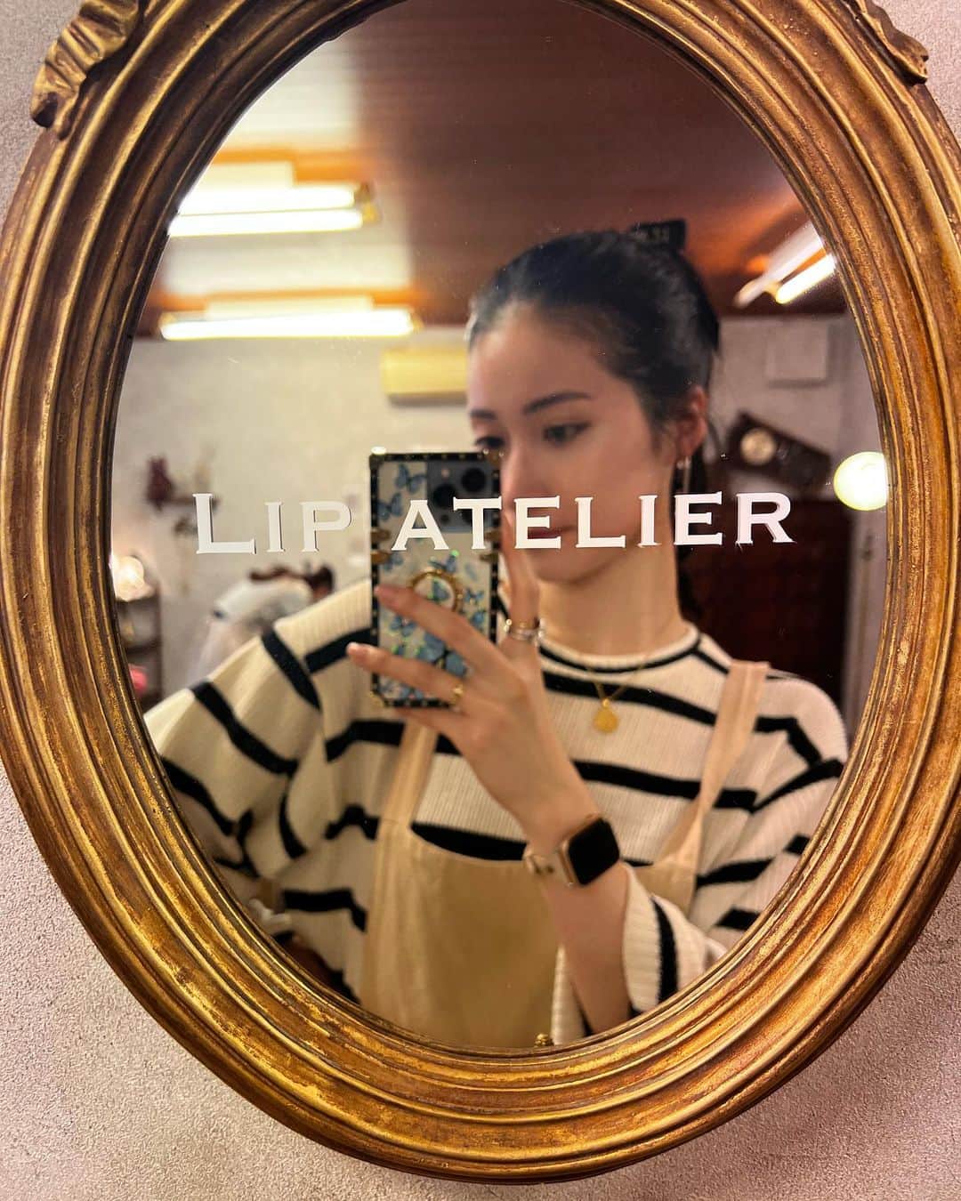 葉月蓮のインスタグラム：「Handmade experience of lips with my sis.👧💗💄 Thank you @lipatelier.official 💗  #大阪観光 #手作りリップ #体験レッスン #手作り体験 #北堀江」