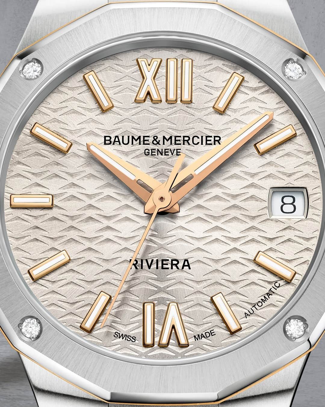 ボーンメルシーのインスタグラム：「A true 33mm halo of light. -- Riviera 10730 33 mm, Automatic movement, Stainless steel case, sun satin-finished gilded dial, Diamond-set screws, Date aperture at 3 o'clock, Fast Strap technology - Interchangeable strap system. -- #BaumeetMercier  #Riviera  #Since73  #ShapingTime  #Watches #Watch #SwissMade #WatchOfTheDay #WatchesOfInstagram #WatchLover #WatchAddict #Horology #WatchCollector #DailyWatch #InstaWatch #WatchMaking」