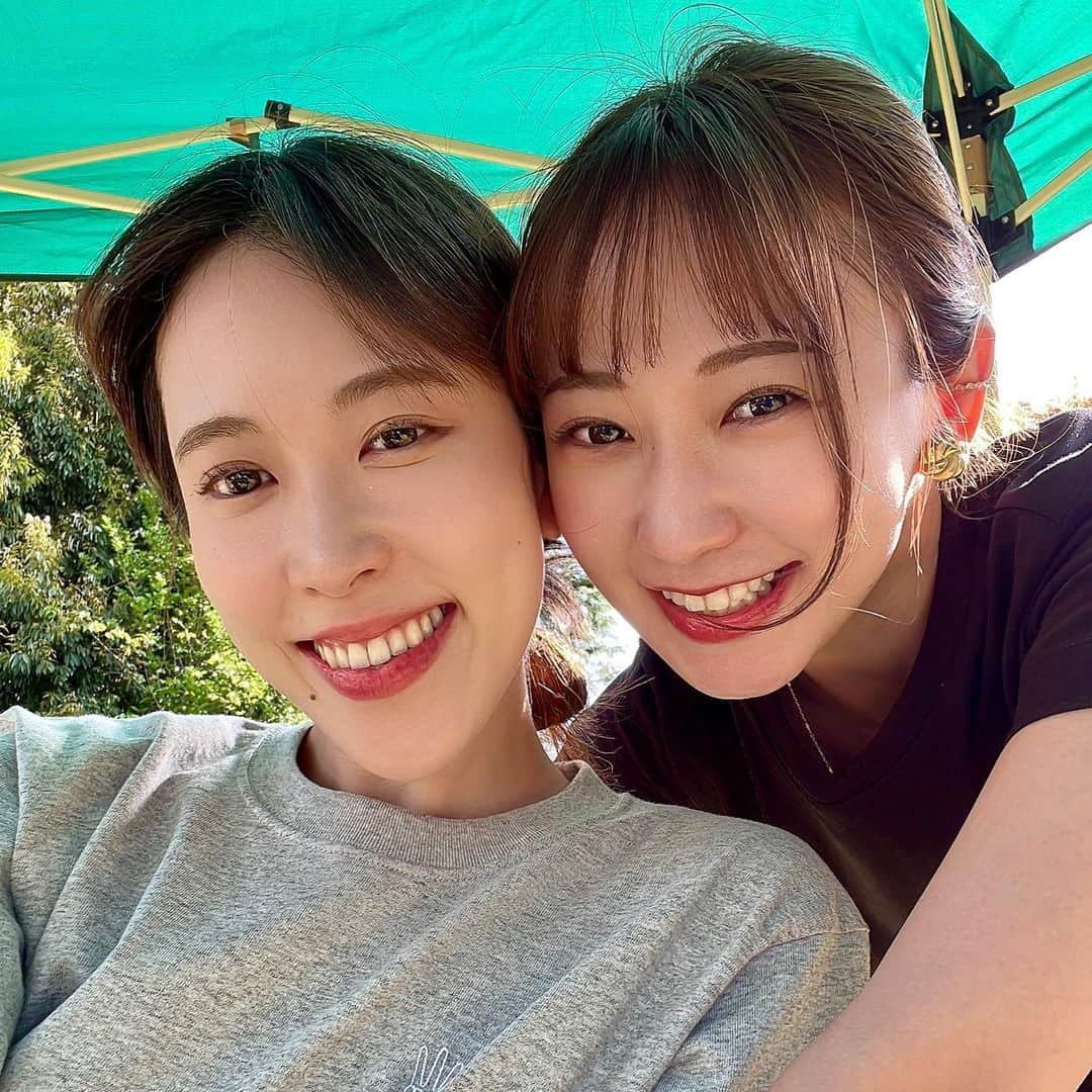 住吉史衣のインスタグラム：「.  ここ何日かの出来事を記録📷  私事ですが先日31歳になりました🥰 DMやコメントでお祝いしてくださったみなさまありがとうございます🫶  ほんとに周りに恵まれているなぁ〜と毎日幸せな気持ちになります🤭🌸  私の唯一の自慢が家族、友人、支えてくれる方々に恵まれてること♡そのおかげで自分が幸せでいられること🍀  年齢だけでいうともう立派な大人ですが、まだまだ未熟者なので、少しでも周りを大切にできるように日々成長あるのみ！  30歳も楽しい一年だったので、31歳もたくさん笑える一年にしよっと🥰🥰🌈  #31歳  #いつもありがとう  #周りの人に感謝」