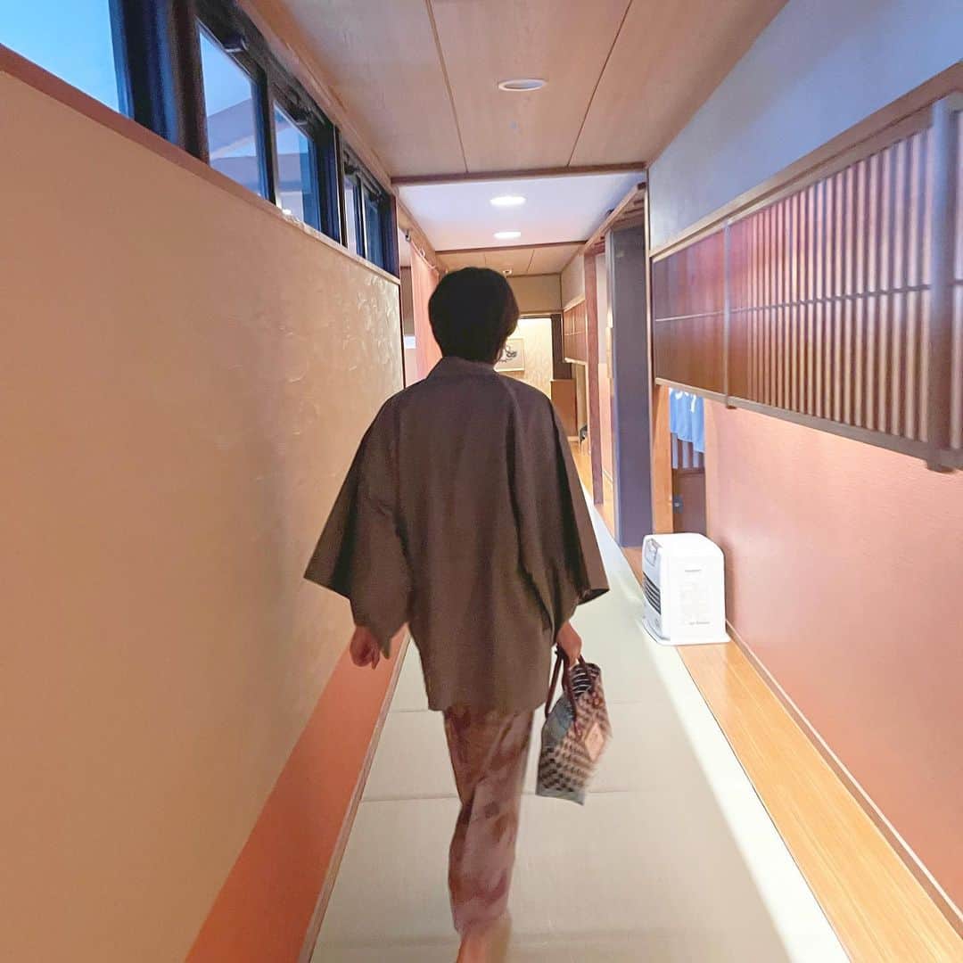 小瀬黎奈のインスタグラム：「食べて食べて食べて温泉入って自然の中でゆっくり過ごした 最高旅〜、、、また絶対行く🌛🫶🏻🍃 #誕生日旅行 #城崎温泉」