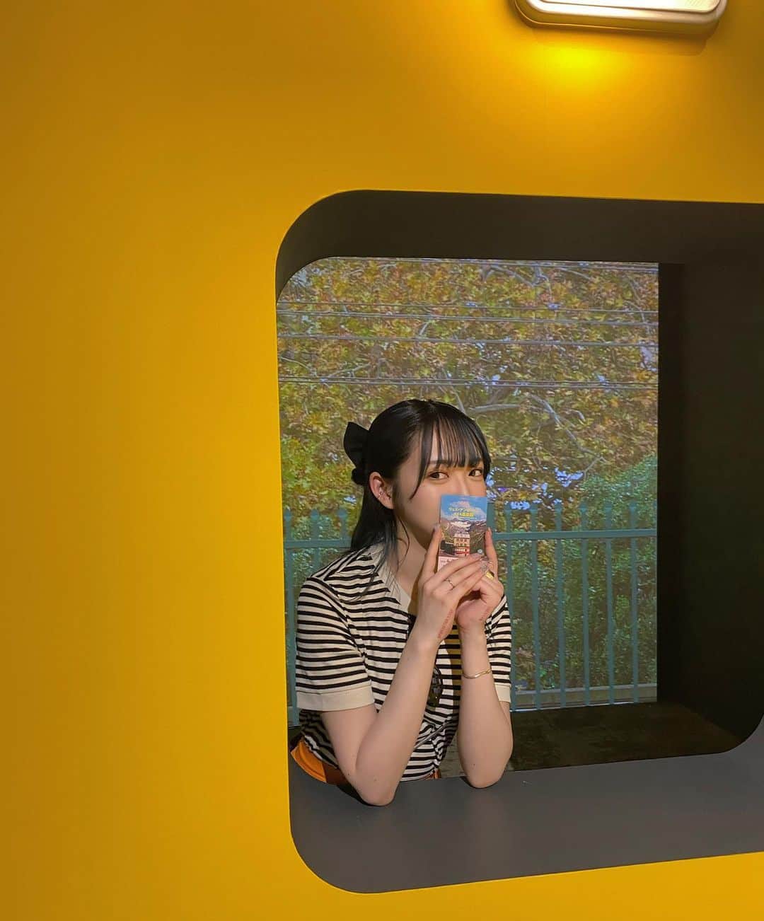 戸田ころね さんのインスタグラム写真 - (戸田ころね Instagram)「🚞🪟🚢 #ウェスアンダーソンすぎる風景展」5月10日 22時18分 - toda.corone