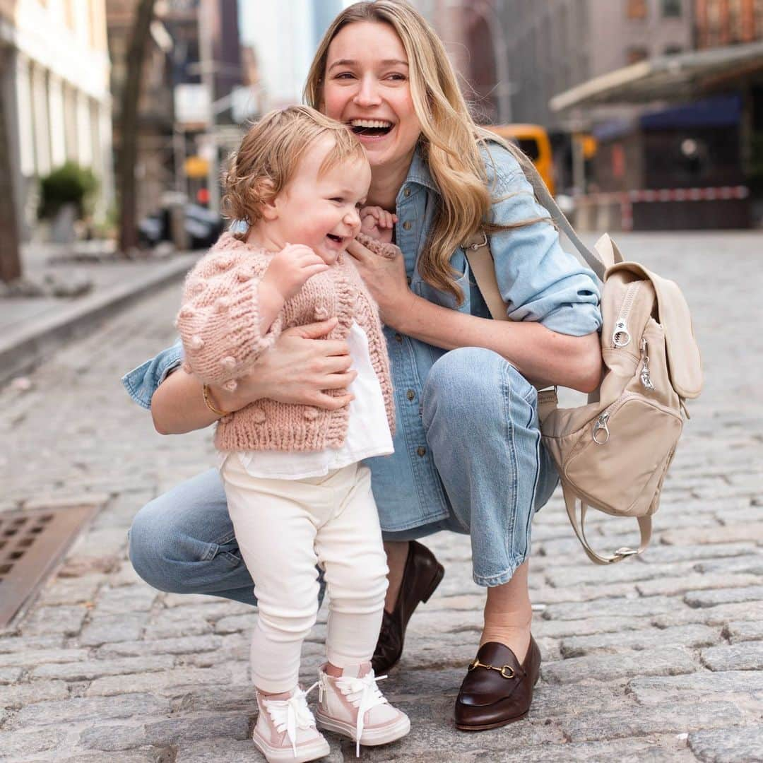 キプリングさんのインスタグラム写真 - (キプリングInstagram)「Go hands-free on your mommy-and-me outings with the New City Pack backpack like @thenyblonde 😍   #MothersDay2023 #MothersDayGifts #LiveLight #NeverWithoutMyKipling」5月10日 23時02分 - kiplingusa