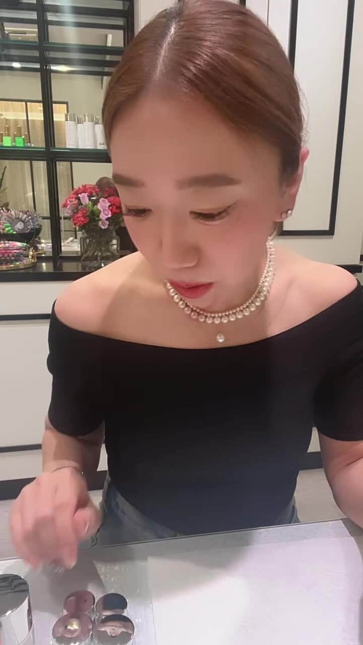 名古屋プレミアムネイルサロン アデリーネイルのインスタグラム