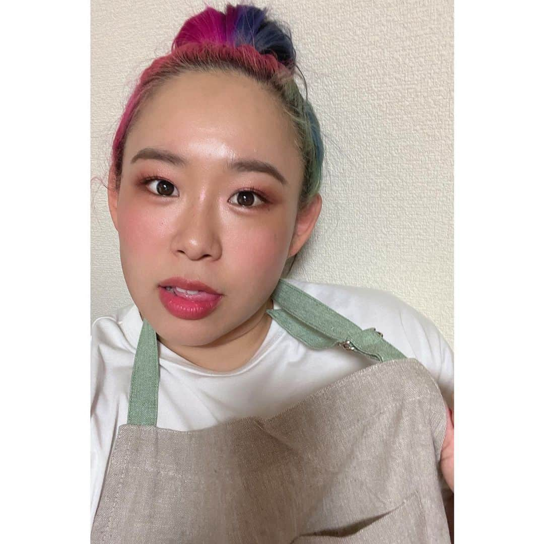 橋本千紘さんのインスタグラム写真 - (橋本千紘Instagram)「エプロンを買いました👗 ⁡ たくさん、料理しますっ。  #SENJO #仙女 #ぎゅん #KAIBUTSU  #センダイガールズプロレスリング #sendaigirlspro  #女子プロレス #プロレス #prowrestling #prowrestler #筋肉女子  #道場 #training #muscle #musclegirl」5月10日 23時45分 - chihero71