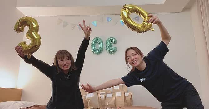 福島由紀のインスタグラム：「サプライズ🎉  ありがとう😭❤️   #同期  #誕生日サプライズ」