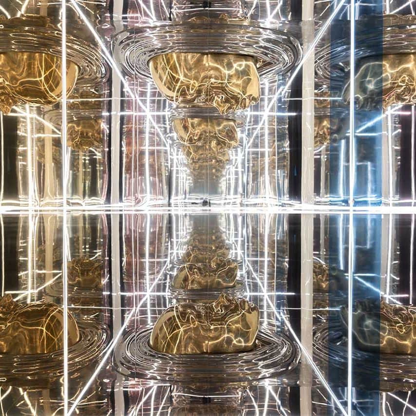 Design Milkさんのインスタグラム写真 - (Design MilkInstagram)「@materica_luxury_coating's INTERNA_MENTE was one of the most visited installations in Alcova during #MilanDesignWeek2023 and we can see why! 👀 This chamber was once a cold storage room, transformed by lining the space with recycled MDF sheets that were metallized to create mirror-like surfaces. Designed to encourage visitors to reflect, self-reflect, + listen, this hall of mirrors is nothing like the ones we once knew as kids. What do you think of it?? 🤩 \\\ Check our link in bio to see more! 🔗  #art #artexhibition #artexhibit #artinstallation #installation #mirrorinstallation #houseofmirrors #hallofmirrors #designinstallation #designexhibit」5月11日 0時24分 - designmilk