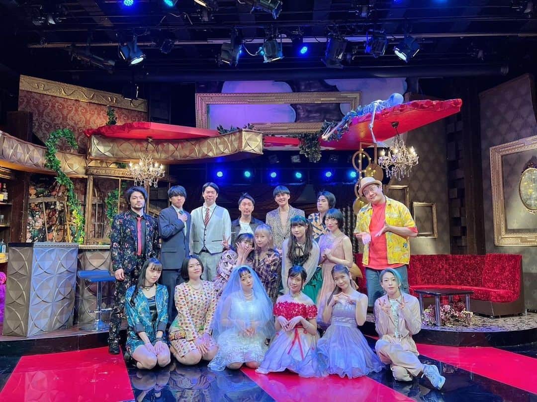松谷優輝のインスタグラム：「今更ながら  4月23日に終演した「夢チーム」舞台での集合写真  #舞台」