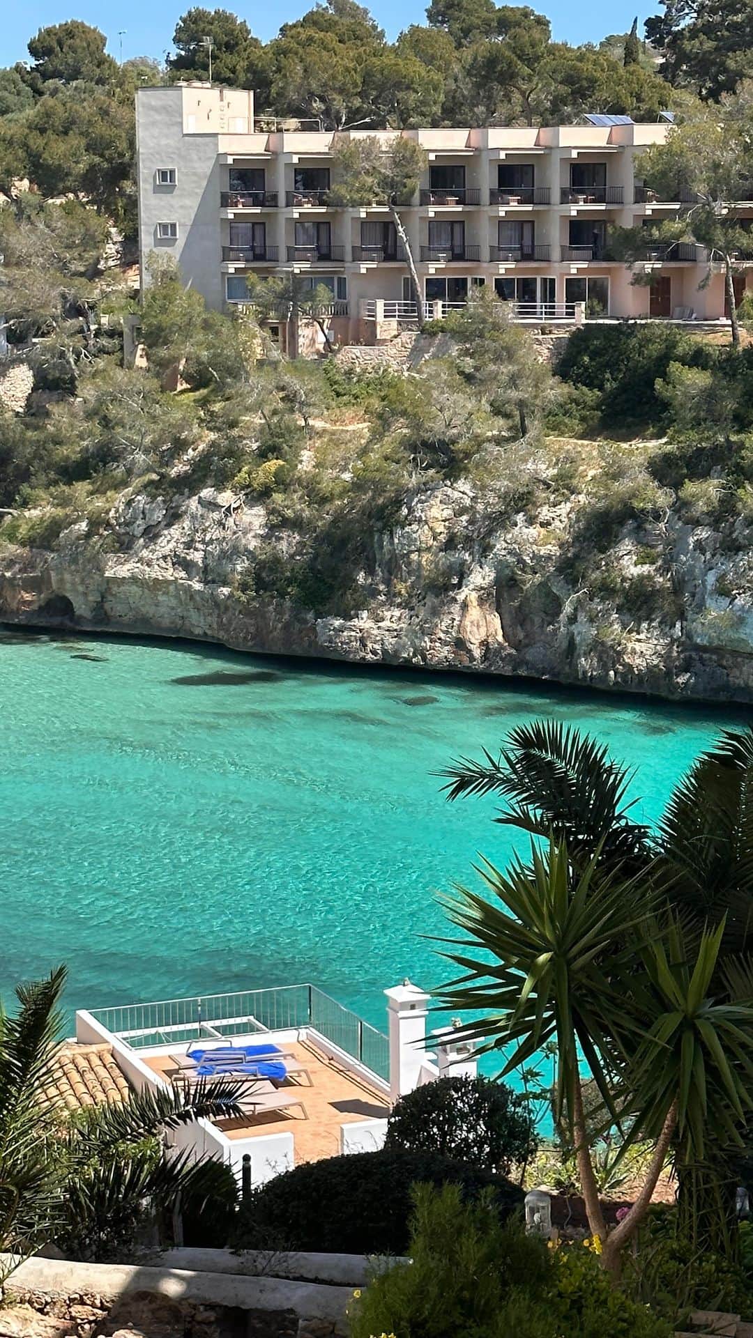 キラ・サントーロのインスタグラム：「Palma de Mallorca 💛」