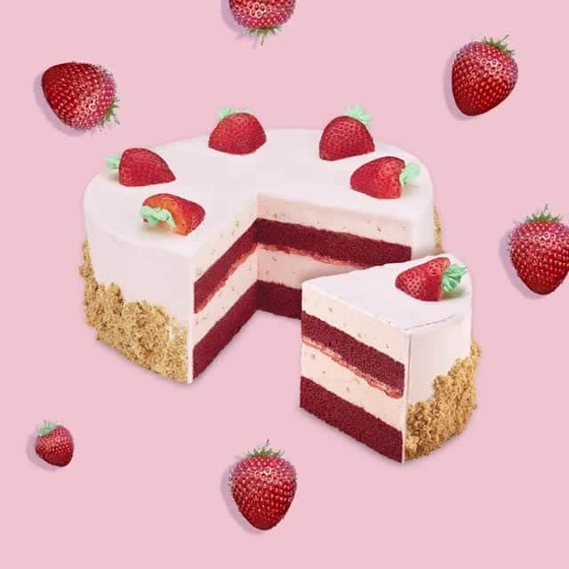 コールド・ストーン・クリーマリーのインスタグラム：「There’s no sweeter gift than our Ice Cream Cakes! 😍 Treat the mother figure in your life to our Strawberry Passion™ Ice Cream Cake! 🎂💕 Layers of moist Red Velvet Cake, Strawberry Puree and Strawberry Ice Cream with Graham Cracker Pie Crust wrapped in fluffy Strawberry Frosting 🍦 🍰🍓  Order at ColdStoneCreamery.com」