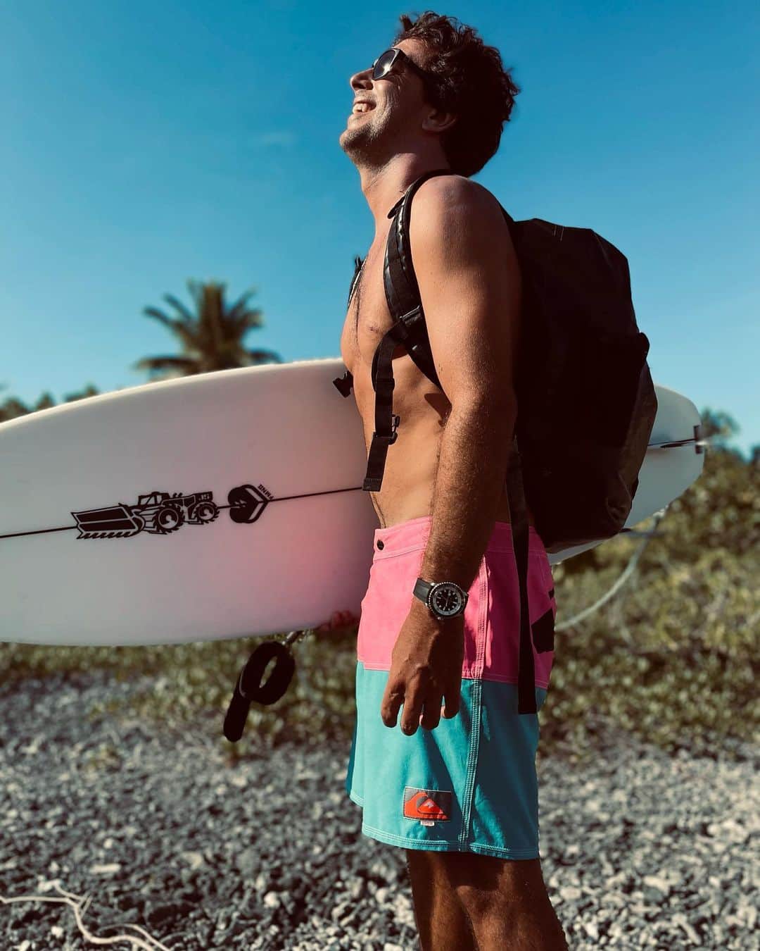 ジェレミー・フローレスのインスタグラム：「Let’s go explore 📌. . @breitling_france #squadonamission #superocean #breitling #Tahiti」