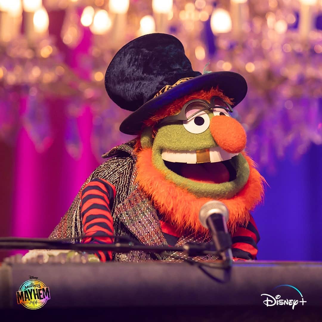Disneyさんのインスタグラム写真 - (DisneyInstagram)「Dr. Teeth 🎹 Floyd Pepper 🎸 Janice 🎸 Zoot 🎷 Lips 🎺 and….. ANIMAL!!! 🥁🥁🥁  The Electric Mayhem is ready to rock! All 10 episodes of #TheMuppetsMayhem are now streaming only on @DisneyPlus.」5月11日 2時00分 - disney