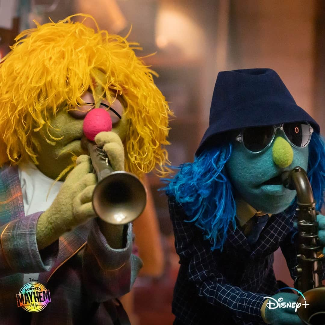 Disneyさんのインスタグラム写真 - (DisneyInstagram)「Dr. Teeth 🎹 Floyd Pepper 🎸 Janice 🎸 Zoot 🎷 Lips 🎺 and….. ANIMAL!!! 🥁🥁🥁  The Electric Mayhem is ready to rock! All 10 episodes of #TheMuppetsMayhem are now streaming only on @DisneyPlus.」5月11日 2時00分 - disney