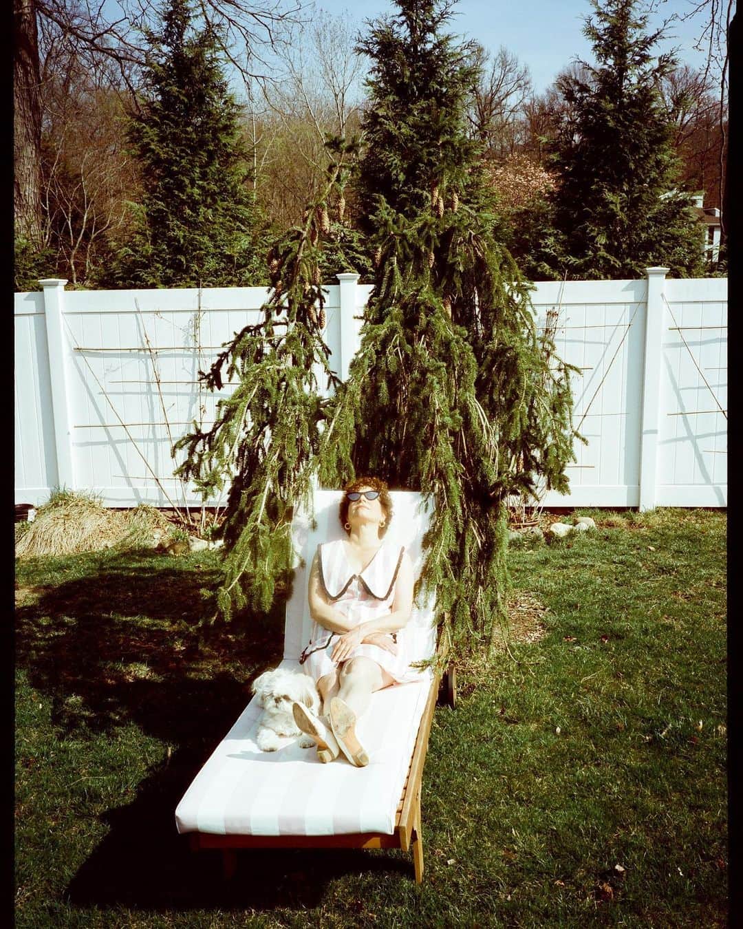 レイチェル アントノフのインスタグラム：「Susie on film for SS23 🌞 Shot by @luisa_opalesky」