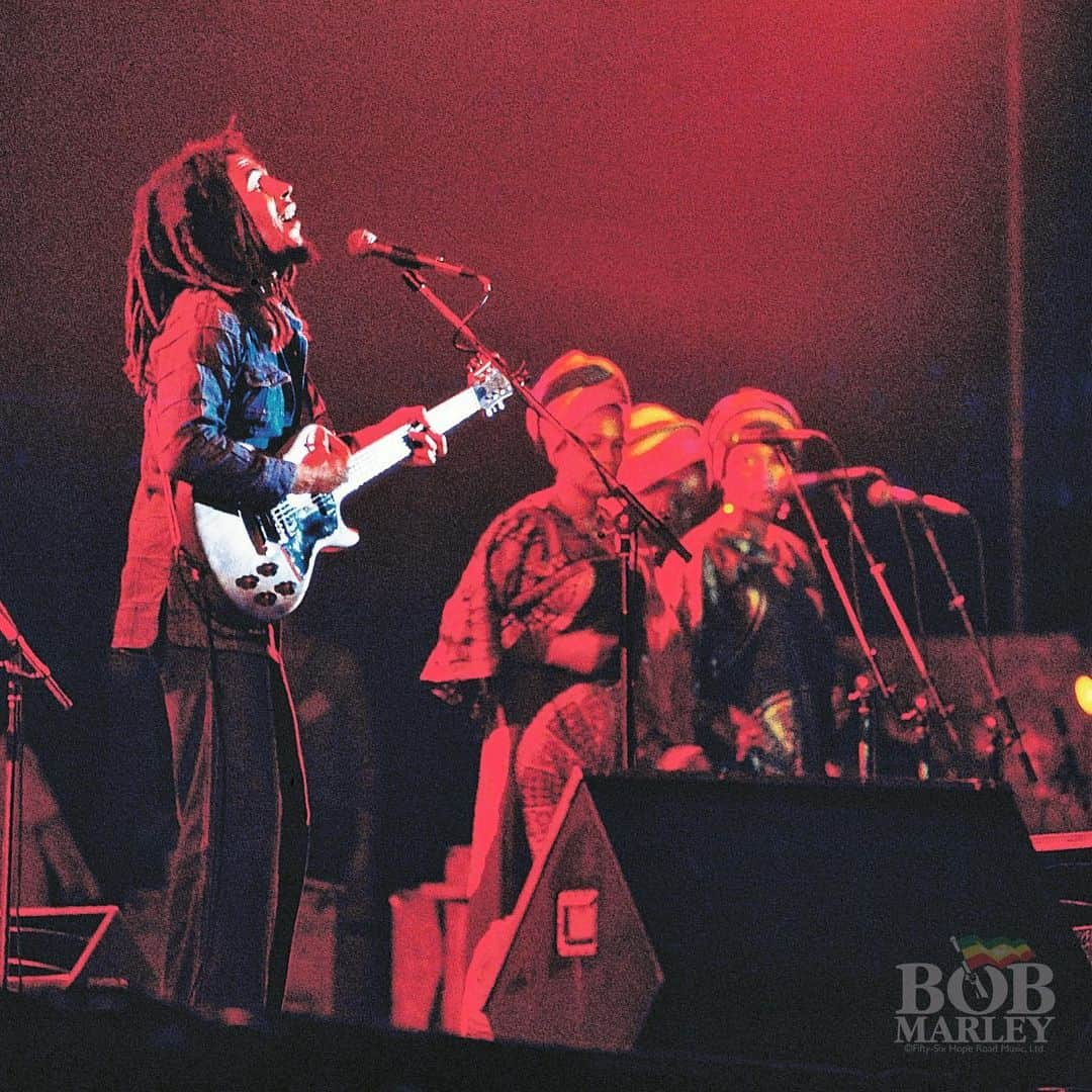 ボブ・マーリーさんのインスタグラム写真 - (ボブ・マーリーInstagram)「On 10 May 1977, Bob Marley & The Wailers kick off the #Exodus tour at the Pavillon de Paris in France! #todayinbobslife #bobmarley  📷s by @davidburnettfoto @dennismcevoymorris  ©️ Fifty-Six Hope Road Music Ltd.  📖 see more rare & unseen photos like these in our ‘Bob Marley: Portrait Of The Legend’ photo book at the link in story.  #paris #france #exodustour #1977 #reggae #musichistory #todayinhistory #rockhistory」5月11日 3時44分 - bobmarley