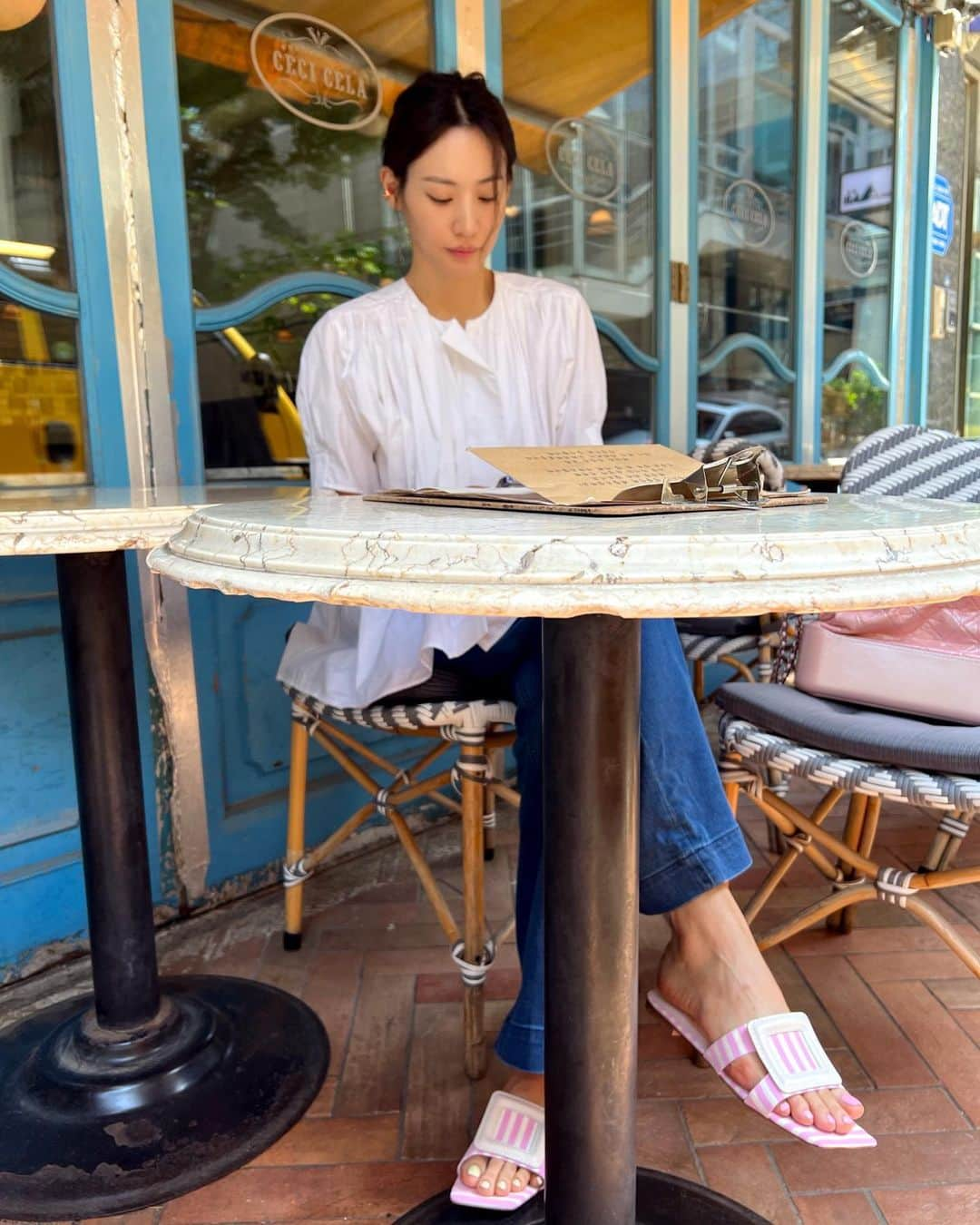 キム・スヒョンさんのインスタグラム写真 - (キム・スヒョンInstagram)「여름 햇살 🌞」5月11日 15時00分 - claudiashkim