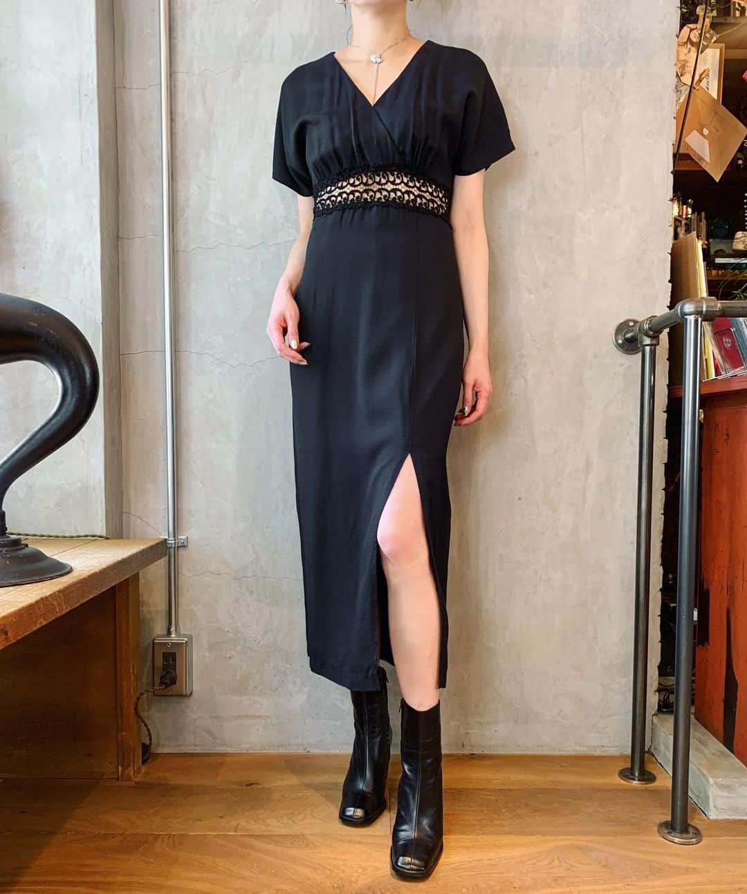 birthdeathさんのインスタグラム写真 - (birthdeathInstagram)「New Arrival  90's Black cut out lace dress ✔️オンラインストアに掲載中です。  #birthdeath #vintage #vintageshop #shibuya」5月11日 14時57分 - birthdeath_tokyo