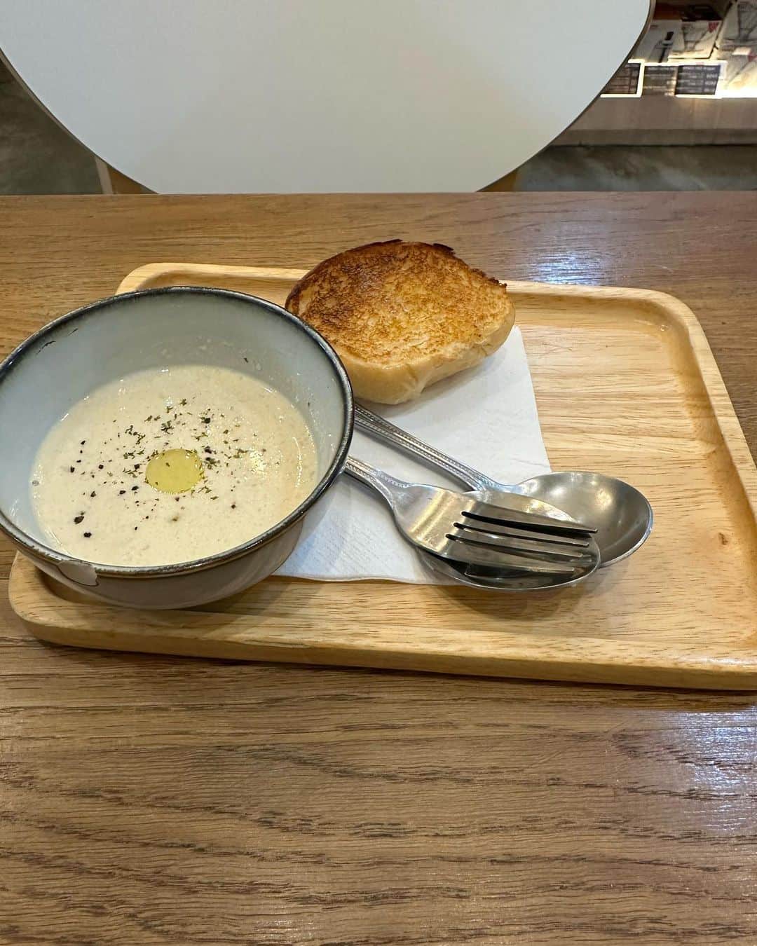 高橋理洋さんのインスタグラム写真 - (高橋理洋Instagram)「俺の大好きなはかた珈琲。今日も食い過ぎたぜ」5月11日 15時18分 - fc2inc