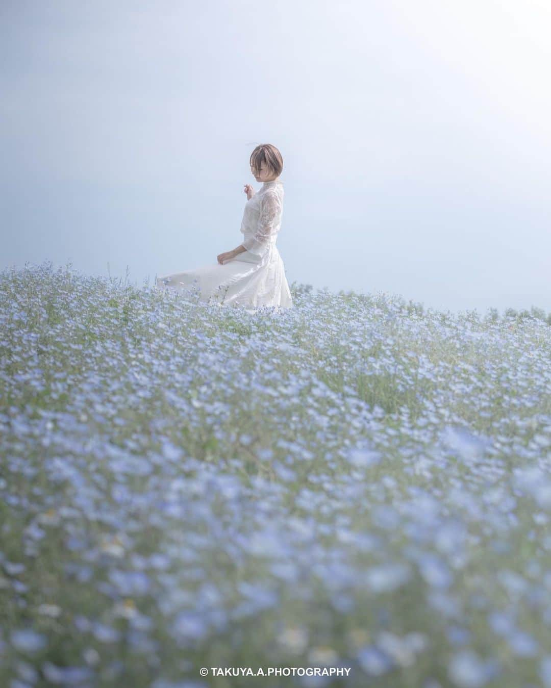 AYAのインスタグラム：「dramatic♡⃛  珍しいかんじの写真✨️ 景色と撮る写真って物語をかんじるから すきだなぁ。 バランスもすごくすき！  photographer @takuya.a.portrait.1987   #portrait #photooftheday #fashion #cosme  #Pics_Jp #reco_ig #igersjp #icu_japan #wu_japan #ig_japan #indies_gram #art_of_japan_ #bestjapanpics #Lovers_Nippon #photo_jpn #ootd #daily_photo_jpn #jp_gallery #deaf_b_j_ #team_jp_ #team_jp_西 #indies_gram #indies_portrait #PHOS_JAPAN」