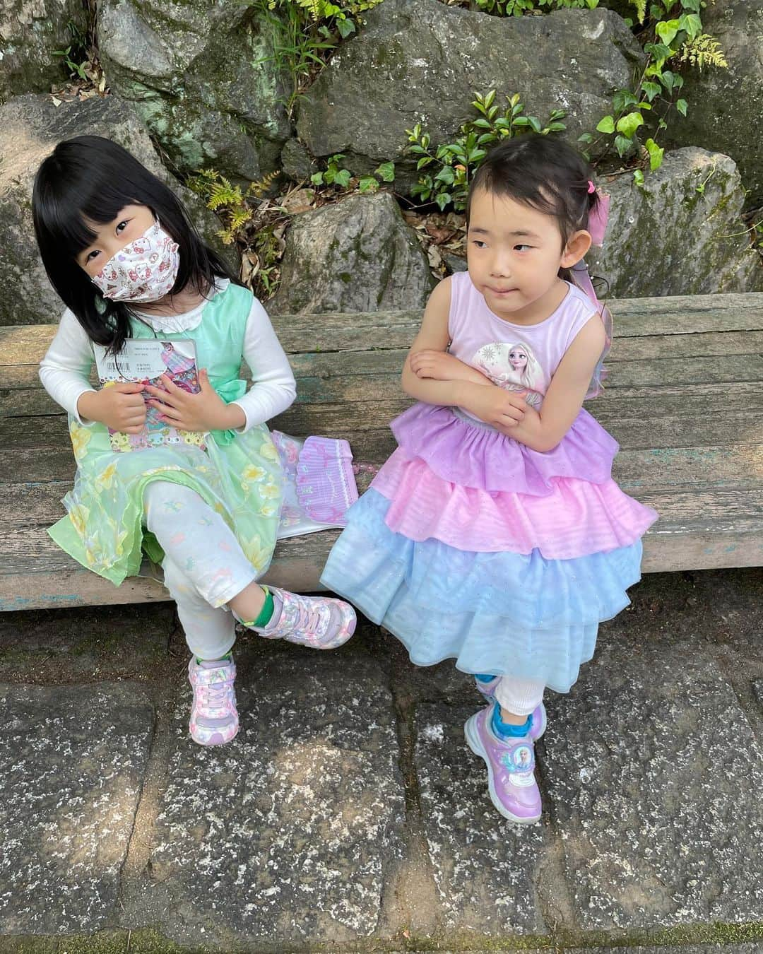 花蝶しほさんのインスタグラム写真 - (花蝶しほInstagram)「#志麻ちゃん家族と #東山動物園 #子供4人って #とにかく #凄いw #とにかく #元気 #久しぶり感は無く #沢山 #遊びました」5月11日 15時43分 - s1h0i1h2o