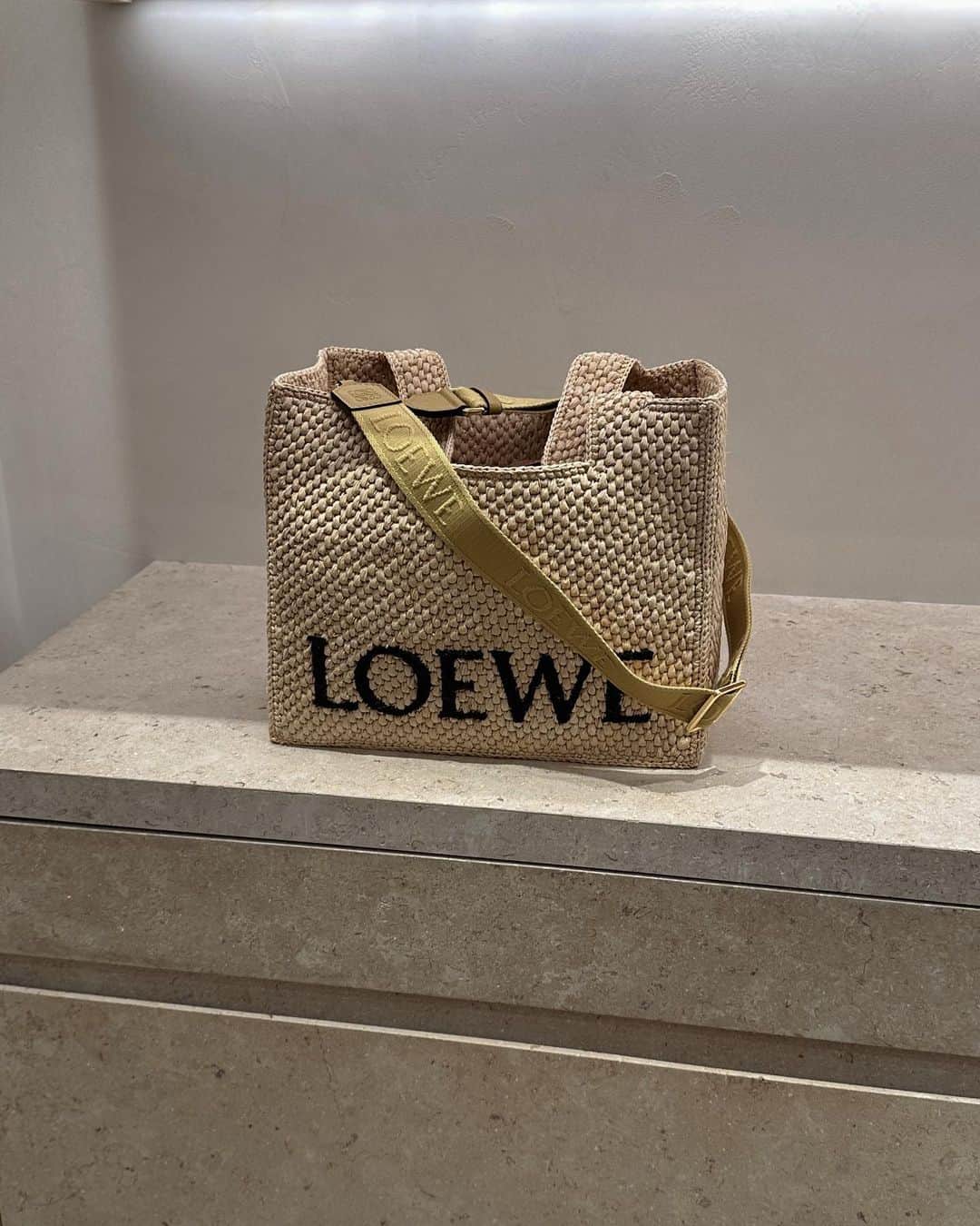 RUBY TUESDAY MATTHEWSさんのインスタグラム写真 - (RUBY TUESDAY MATTHEWSInstagram)「It’s Mother’s Day on Sunday, just saying ……. What @loewe is uour pick ? Xx」5月11日 7時10分 - rubytuesdaymatthews