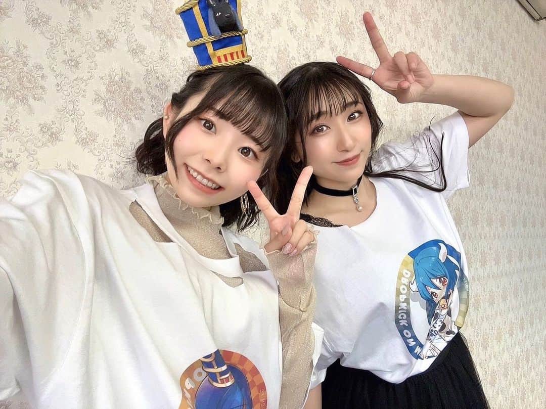 のインスタグラム：「私が産んだ思っていたけれど、たぶん孫だと思う柴田さん🥹♥️笑 ⁡ 柴田さんの気遣いが凄いのと、私がポンコツすぎるのでやり取りが介護なの。本当に。 ⁡ いつも本当にありがとう‪🤍´- ⁡ 老後もよろしくね……？(真剣) ⁡ ⁡  *⋆꒰ঌ┈┈┈┈┈┈┈┈┈໒꒱⋆*  #写真 #photo  #filmcamera #natural  #smile  #filmphotography #film #フィルムカメラ #anime  #manga #comic #model  #voiceactor #voiceactress #配音演员 #声優 #Japan #kawaii #kawaiigirl #model  #小見川千明  #小千姬 #귀여워 #셀스타그램 #셀카 #여행  #文学 #朗読  #邪神ちゃんドロップキック  ⁡  *⋆꒰ঌ┈┈┈┈┈┈┈┈┈໒꒱⋆*」