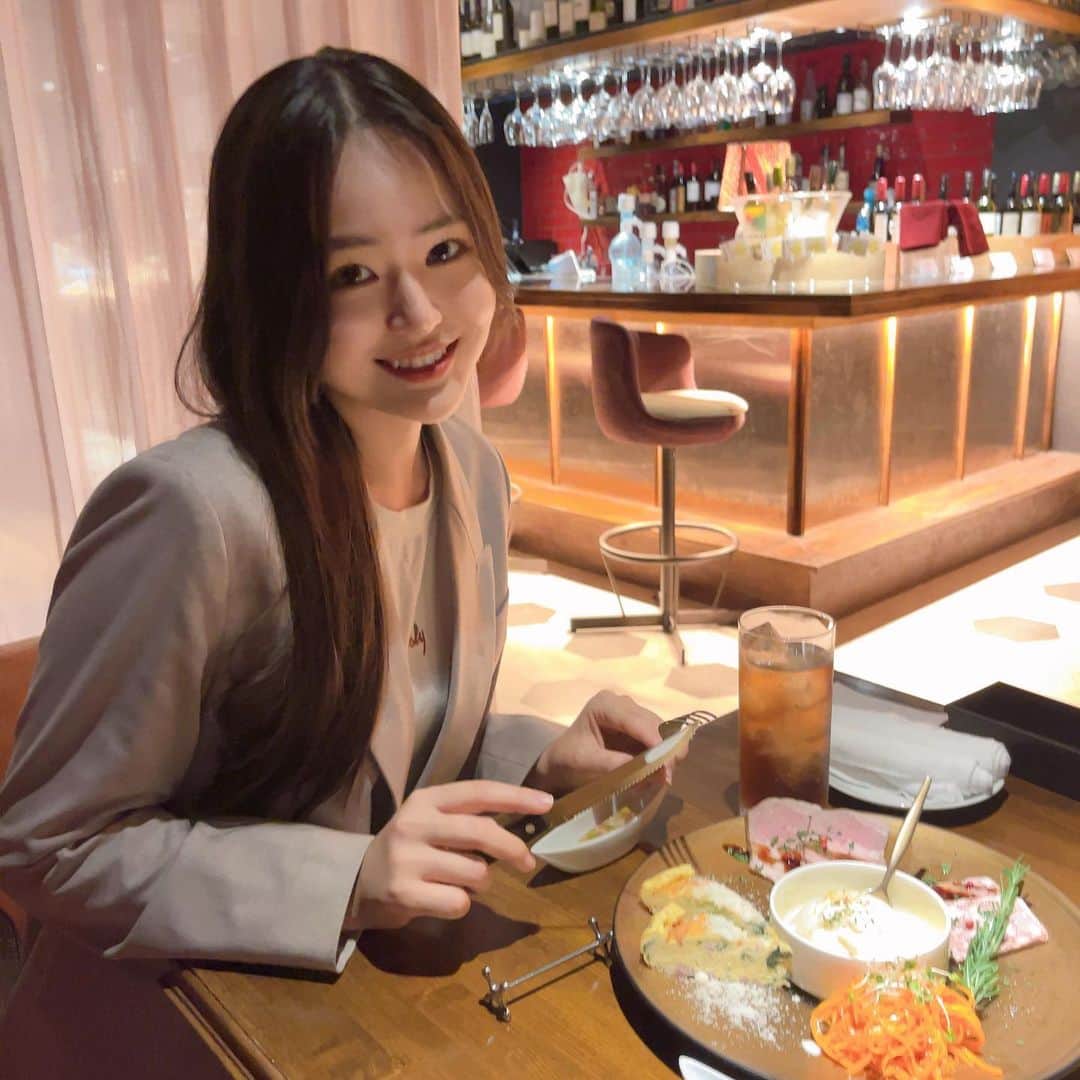 松本優菜のインスタグラム：「#meatdesigntheelegance」