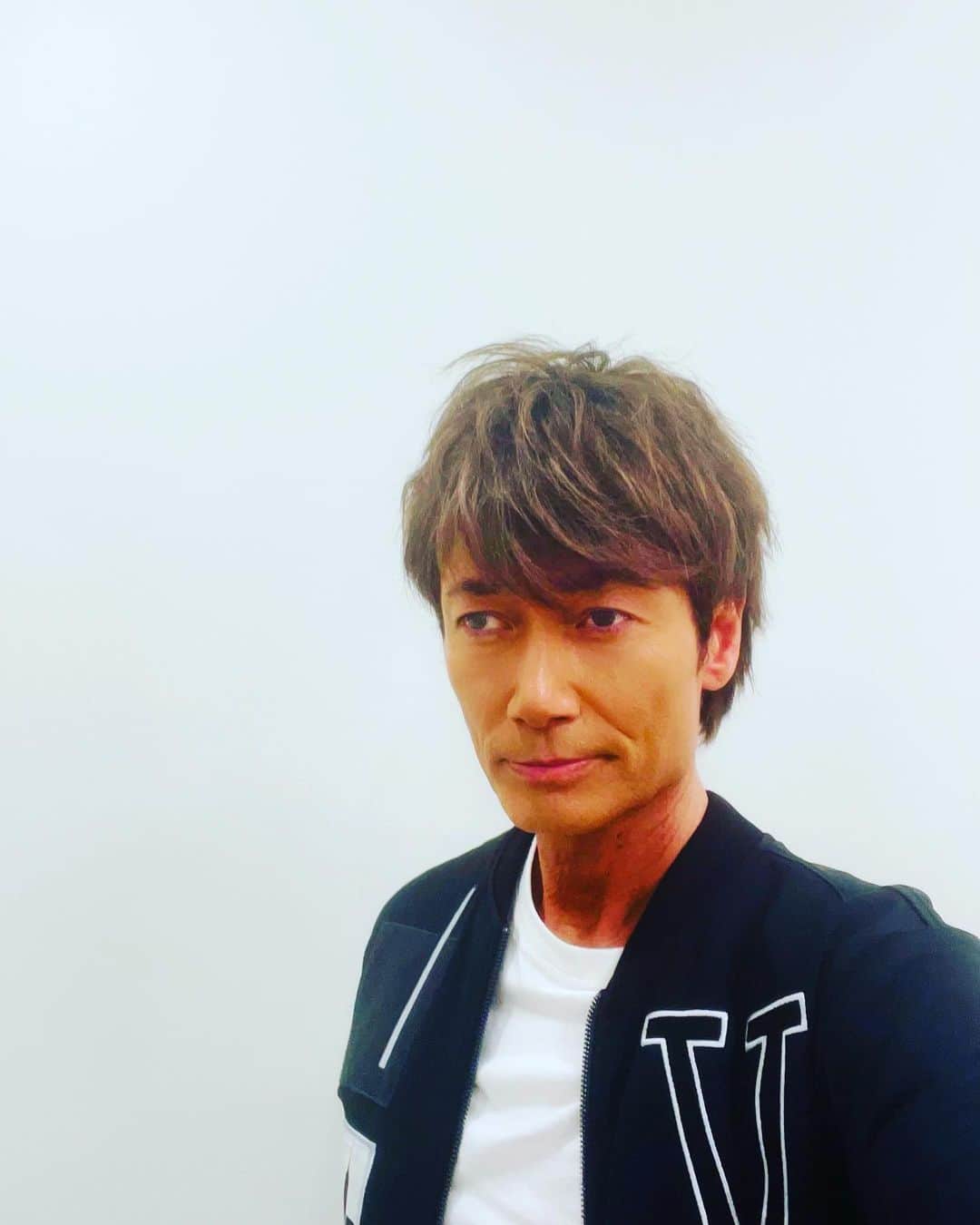 マイケル富岡のインスタグラム：「久々のバラエティ収録〜♪では行ってきます♡ #本番 #actor #actorslife #shooting #ruready #バラエティ #収録 #マイケル富岡 #タレント #俳優 #love #armani #n21 #日テレ」