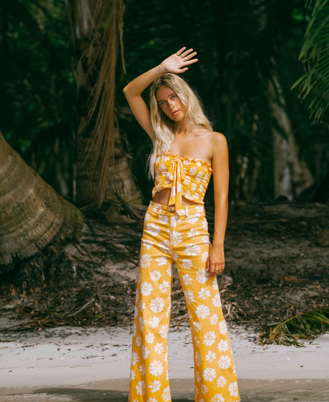 BILLABONG WOMENSのインスタグラム：「Our best selling Free Fall pant now in all new prints made for Summer Folk!」