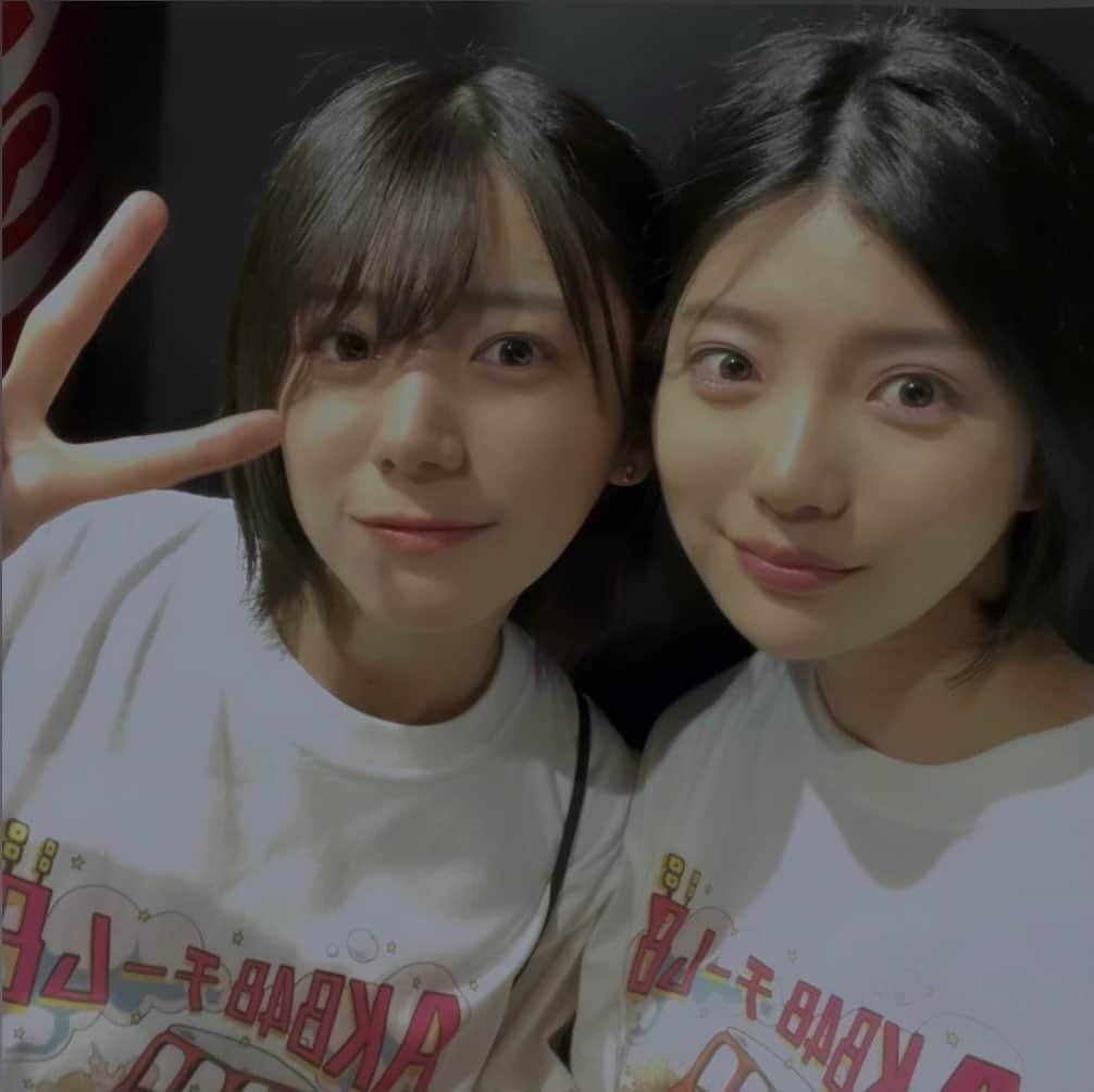 のインスタグラム：「. 桃ちゃん。 頑張り屋さんの桃ちゃんが ずっと大好きです☺️  久々に会えて嬉しかったなぁ💐」