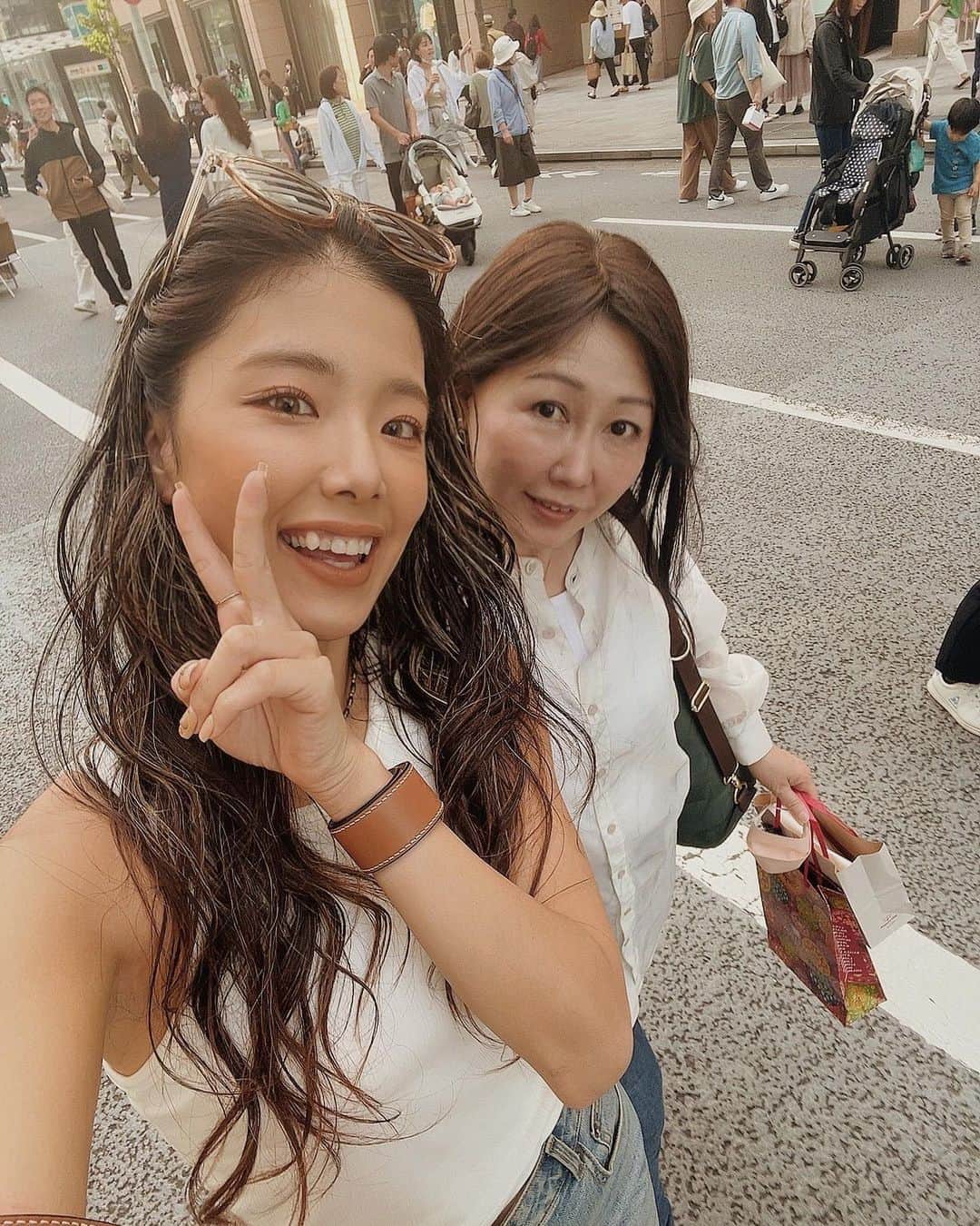 KONDOUMIYUのインスタグラム：「⁡ ⁡ ⁡ 今年のGWの思い出たち 👧🏽👦🏽🧒🏽 ⁡ ちょいちょい仕事だったけど 色んな人と会って充実した 🫰🏾🤎 ⁡ ⁡ ⁡」